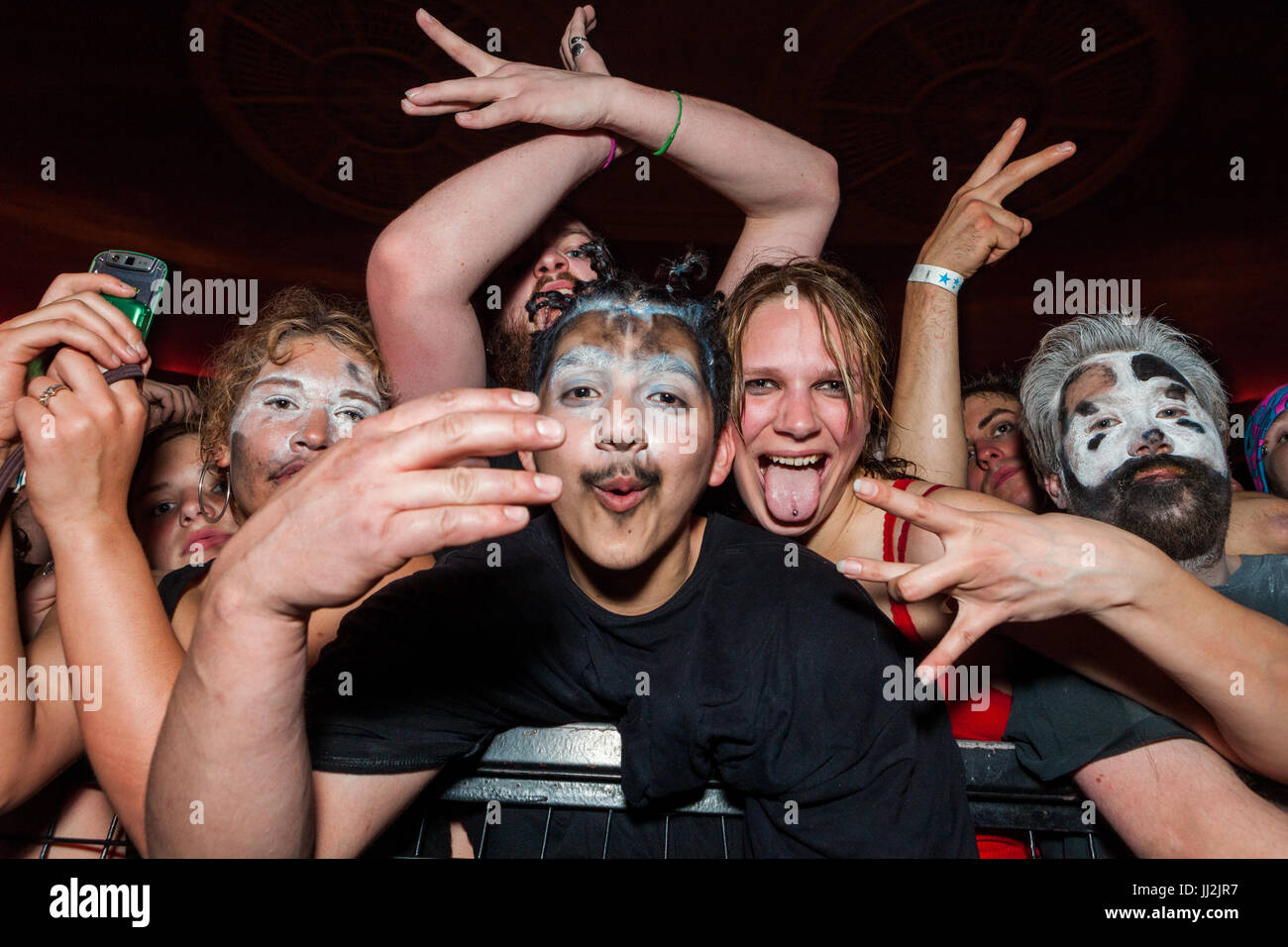 Juggalos (Insane Clown Posse ventole) ad un concerto di ICP a l'Aquila/Rave club a Milwaukee nel Wisconsin. Foto Stock