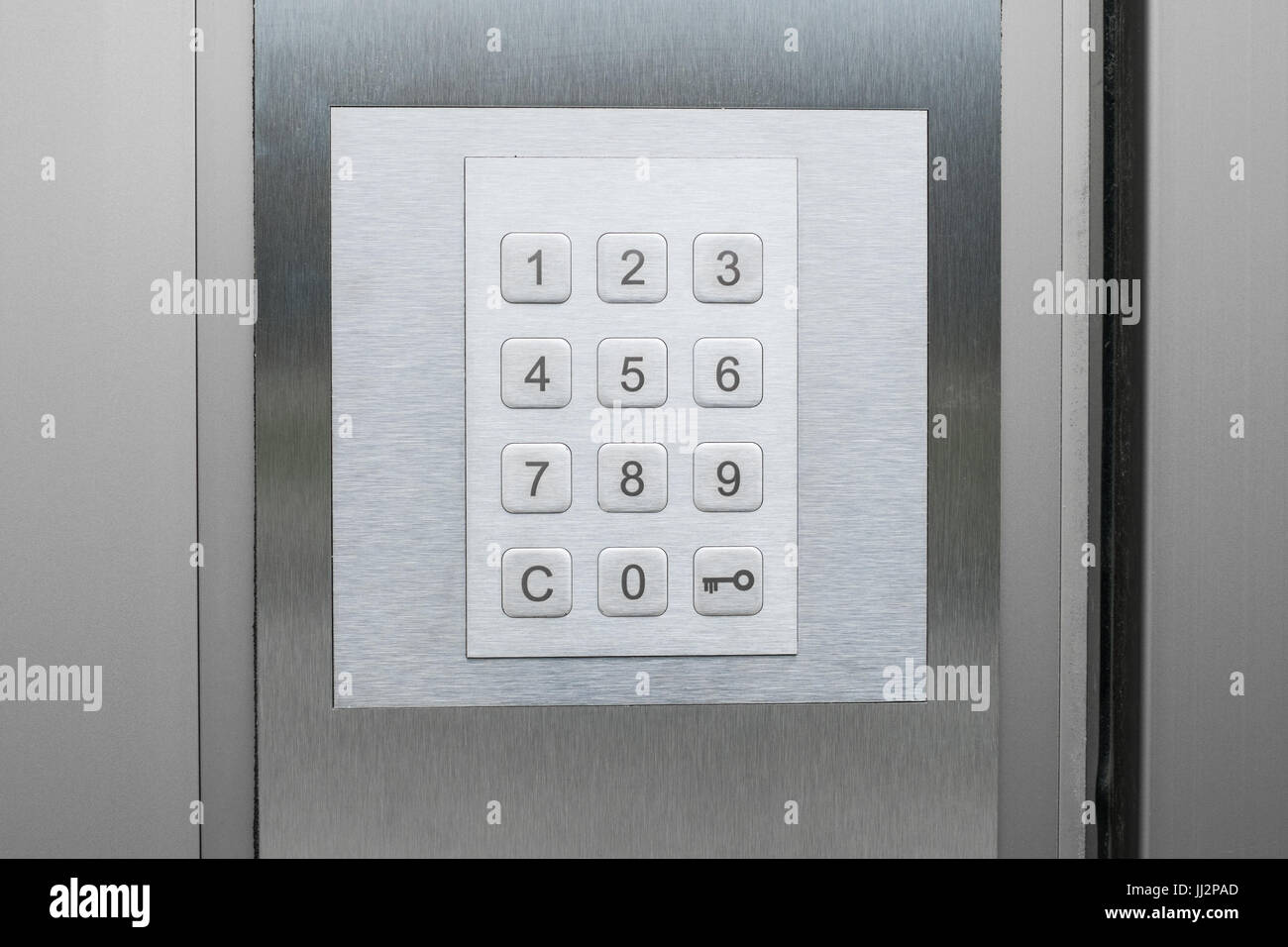 Tastierino numerico sulla porta , tastiera numerica sullo sportello Foto  stock - Alamy