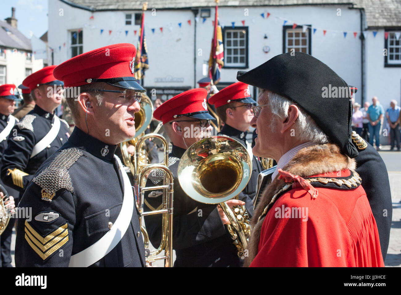 Appleby, Cumbria, Regno Unito. 18 lug 2017. Il duca di Lancaster reggimento libertà di Appleby Town Parade. Credito: Credito WittWooPhoto: PAOLO WITTERICK/Alamy Live News Foto Stock