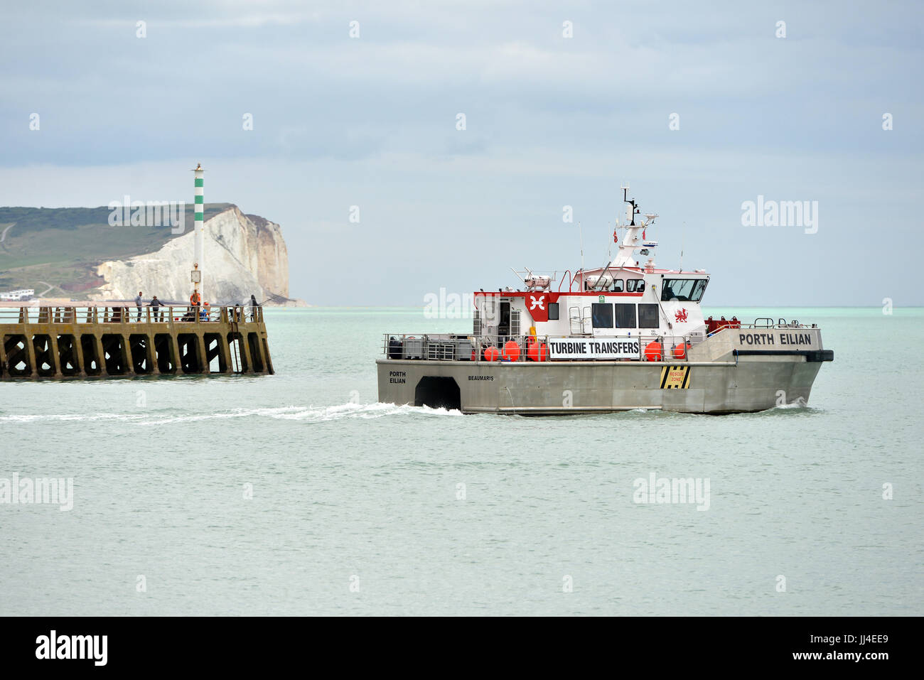 Porth Eilian trasferimenti turbina Direzione imbarcazione a Rampian wind farm Foto Stock