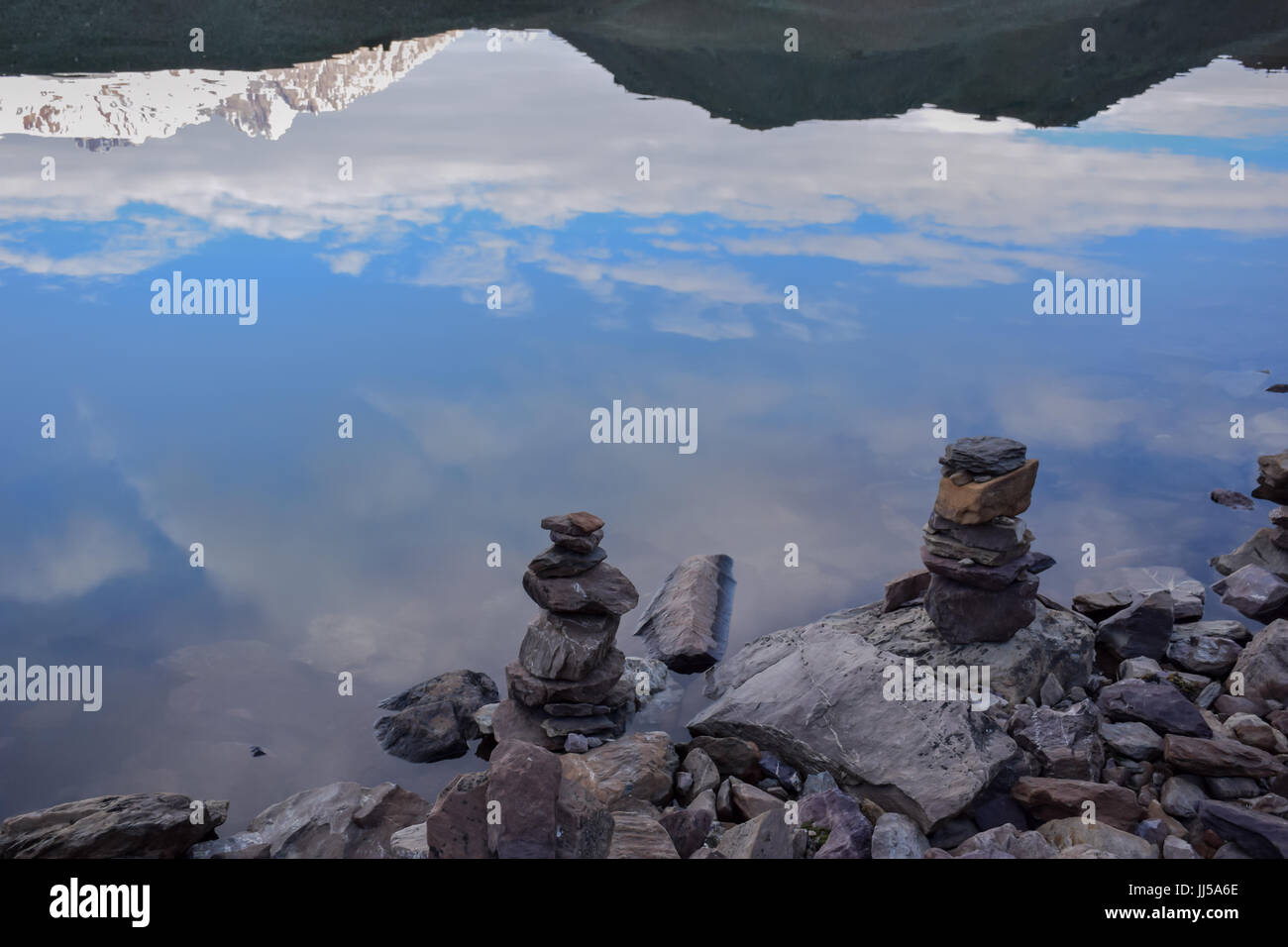 La magia del lago Chandrataal della Spiti Valley. Spiti Valley è considerata come una delle più remote area nel mondo. Foto Stock