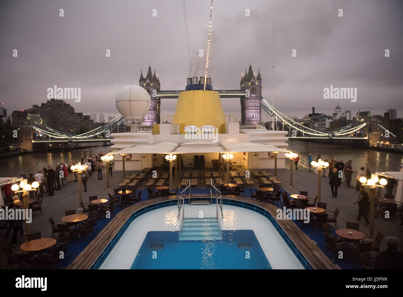 Londra, Gran Bretagna, partenza da MS Amburgo Foto Stock