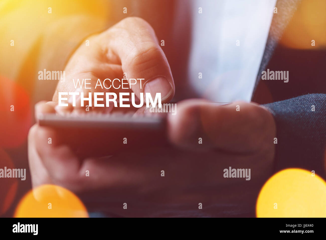 Accettiamo Ethereum cryptocurrency nozione di imprenditore Foto Stock