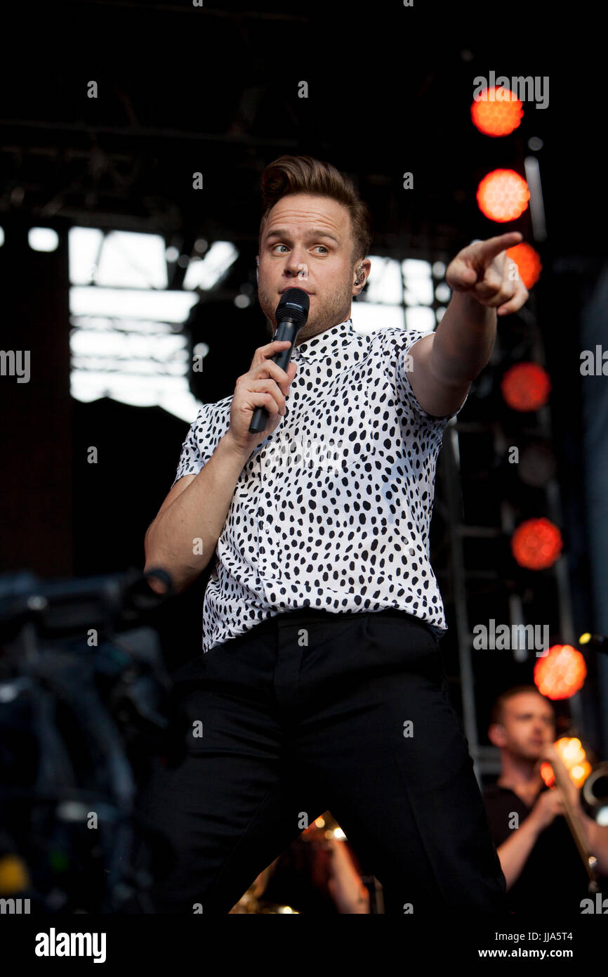 Edimburgo, Scozia 18 luglio. Olly Murs esegue in scena nel Castello di Edimburgo esplanade. Edimburgo. Pak@ Mera/Alamy Live News Foto Stock