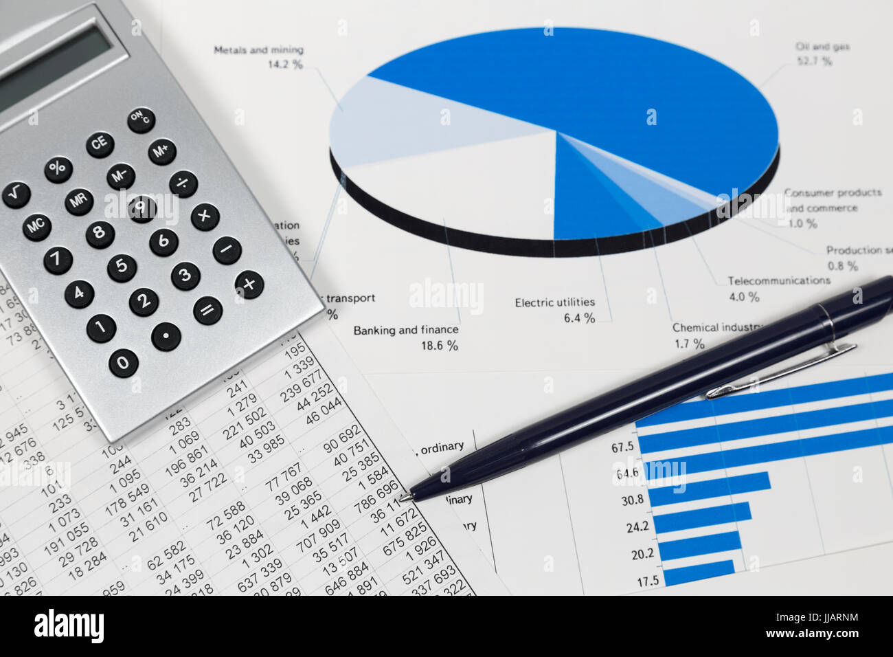 La contabilità finanziaria del mercato azionario analisi grafici Foto Stock