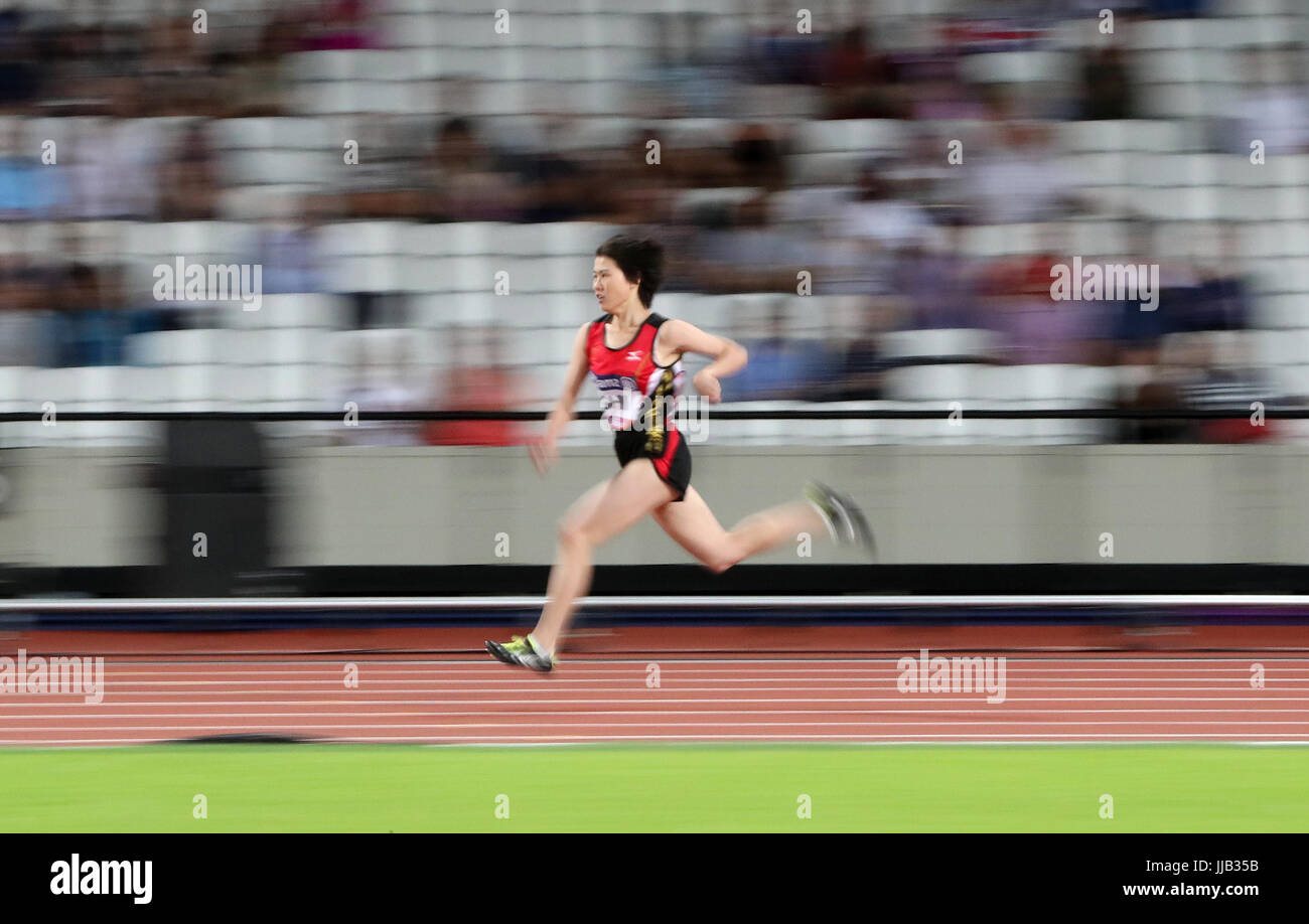 Della Cina di Yiting Shi vince la donna 200m T36 durante il giorno cinque del 2017 World Para di Atletica a Londra Stadium. Foto Stock