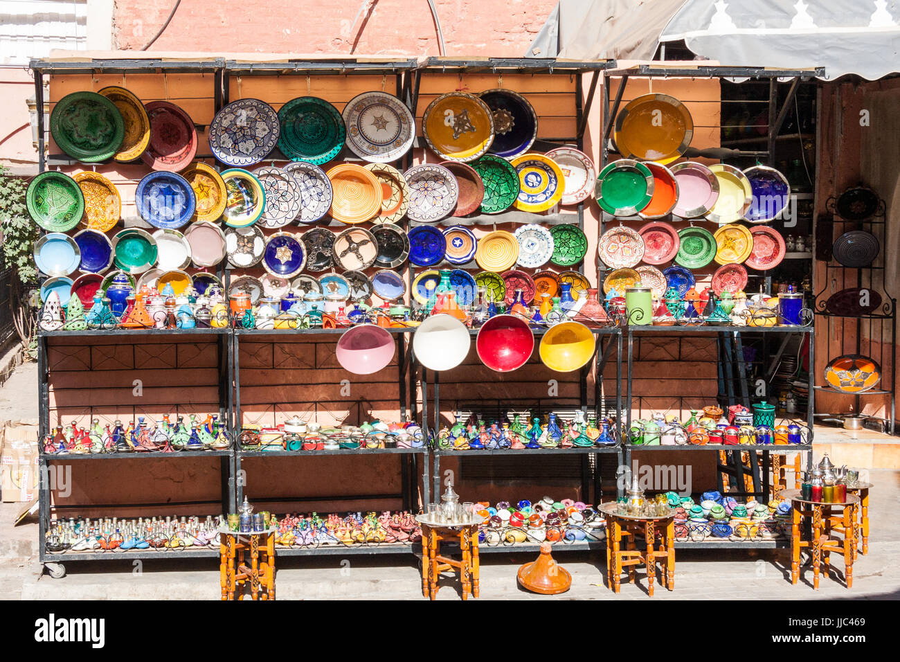 Pressione di stallo di ceramica Marrakech Marrakesh, Marocco, Africa del Nord Foto Stock