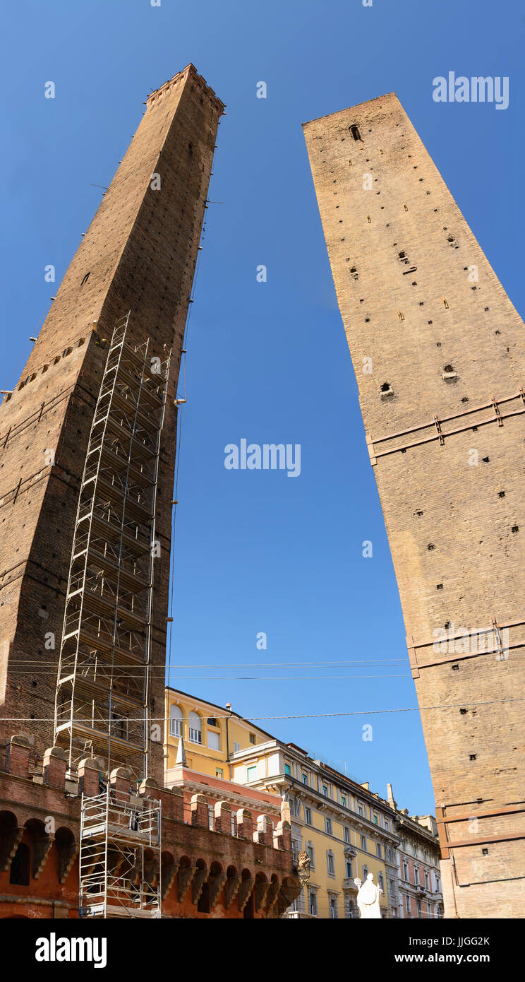 La Torre degli Asinelli e Garisenda a Bologna (Italia) Foto Stock