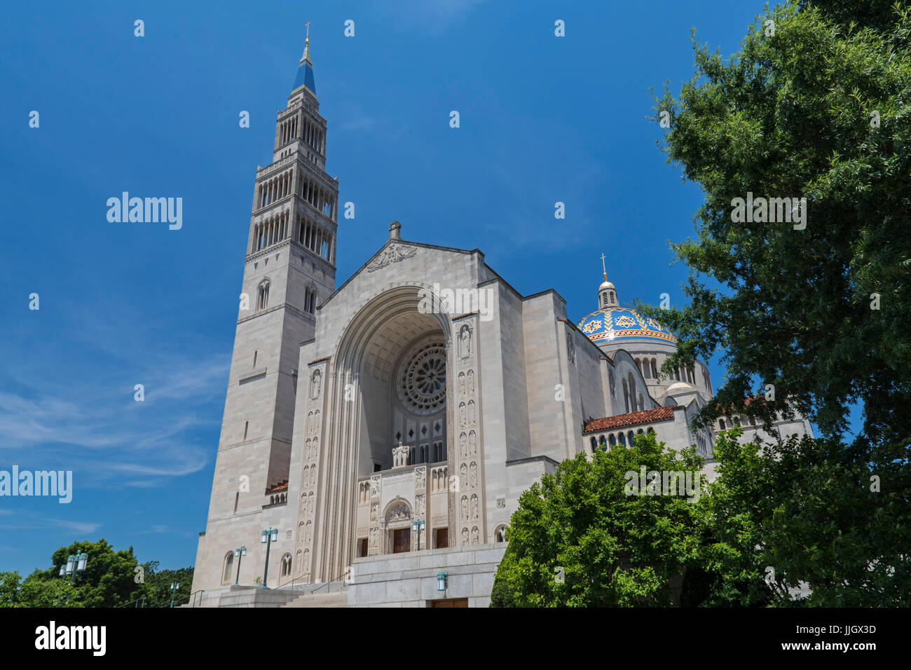 Washington, DC - La Basilica del Santuario Nazionale dell Immacolata Concezione. È la più grande chiesa cattolica romana in Nord America. Foto Stock