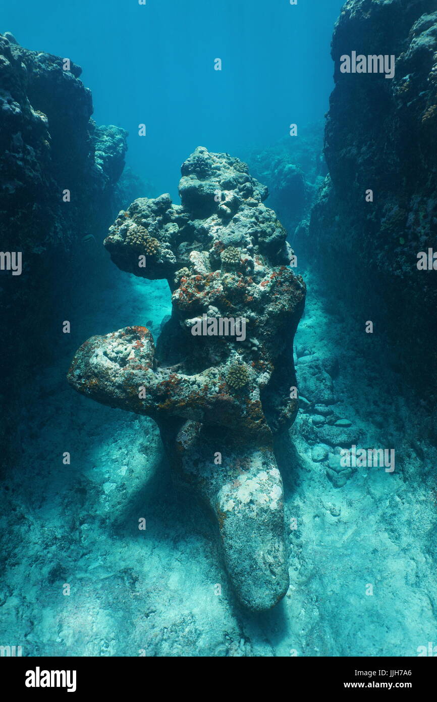 Formazione rocciosa naturale sottomarino, ocean reef esterno di Huahine isola, a sud Pacifico, Polinesia Francese Foto Stock