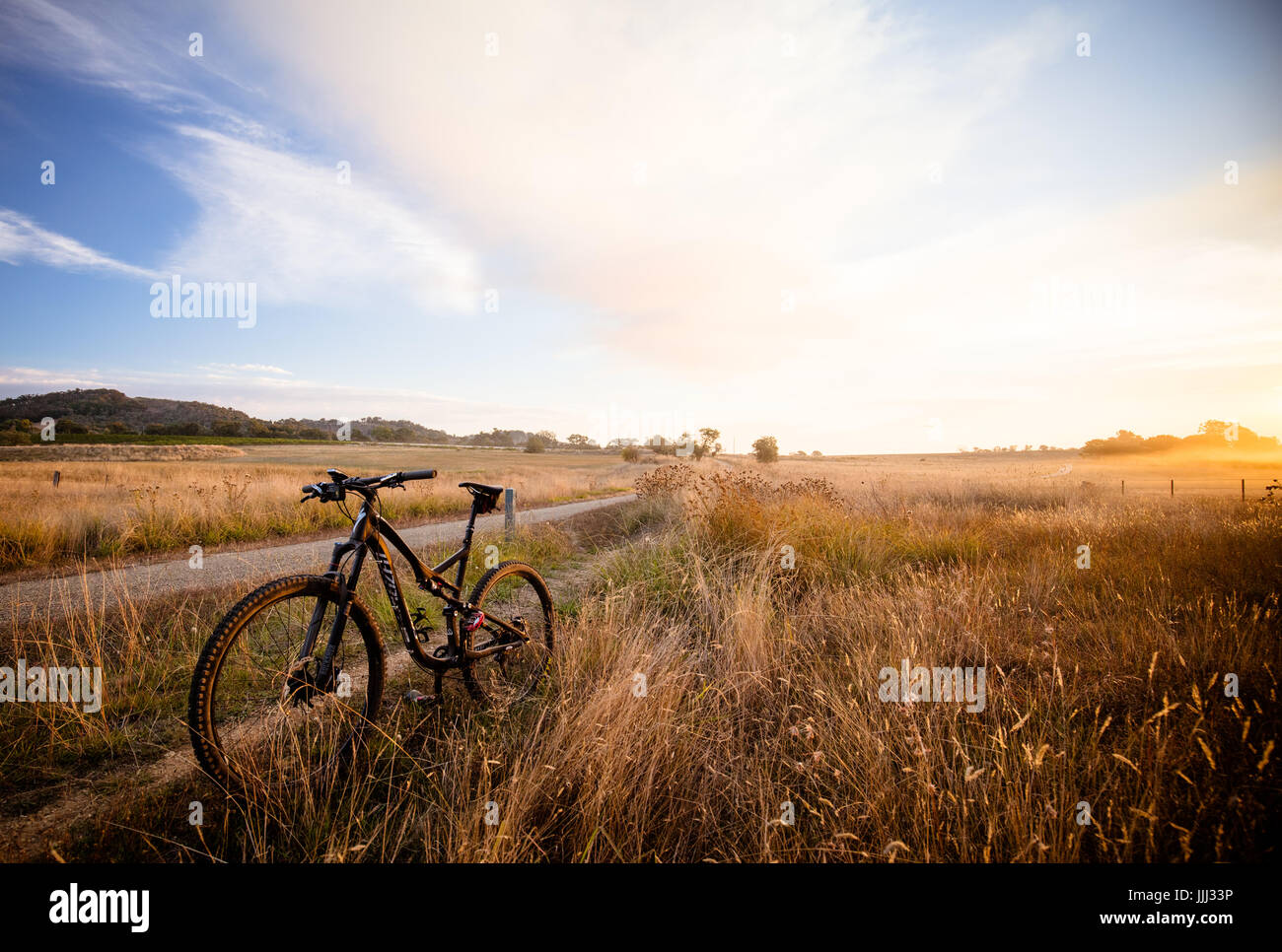 Il famoso Flameteres mountain bike trail vicino Beechworth al tramonto in Victoria, Australia Foto Stock