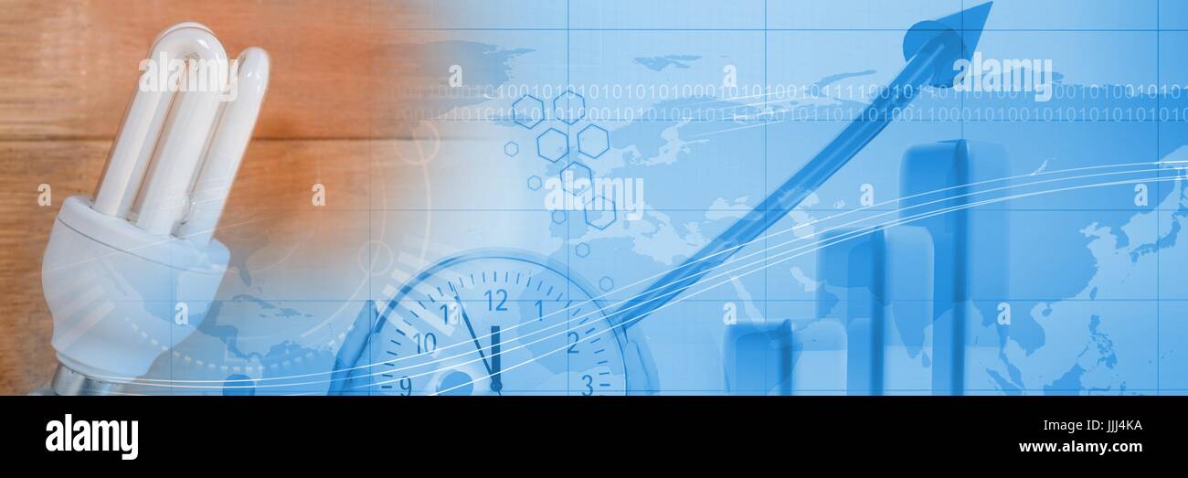 Lampadina della luce sul tavolo e il blu delle finanze transizione grafico Foto Stock