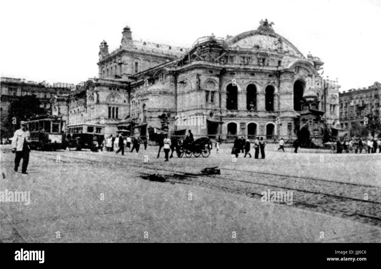 Kiev Opera House in Ucraina, prima della rivoluzione del 1917. Fotografia di B. Morris. Foto Stock