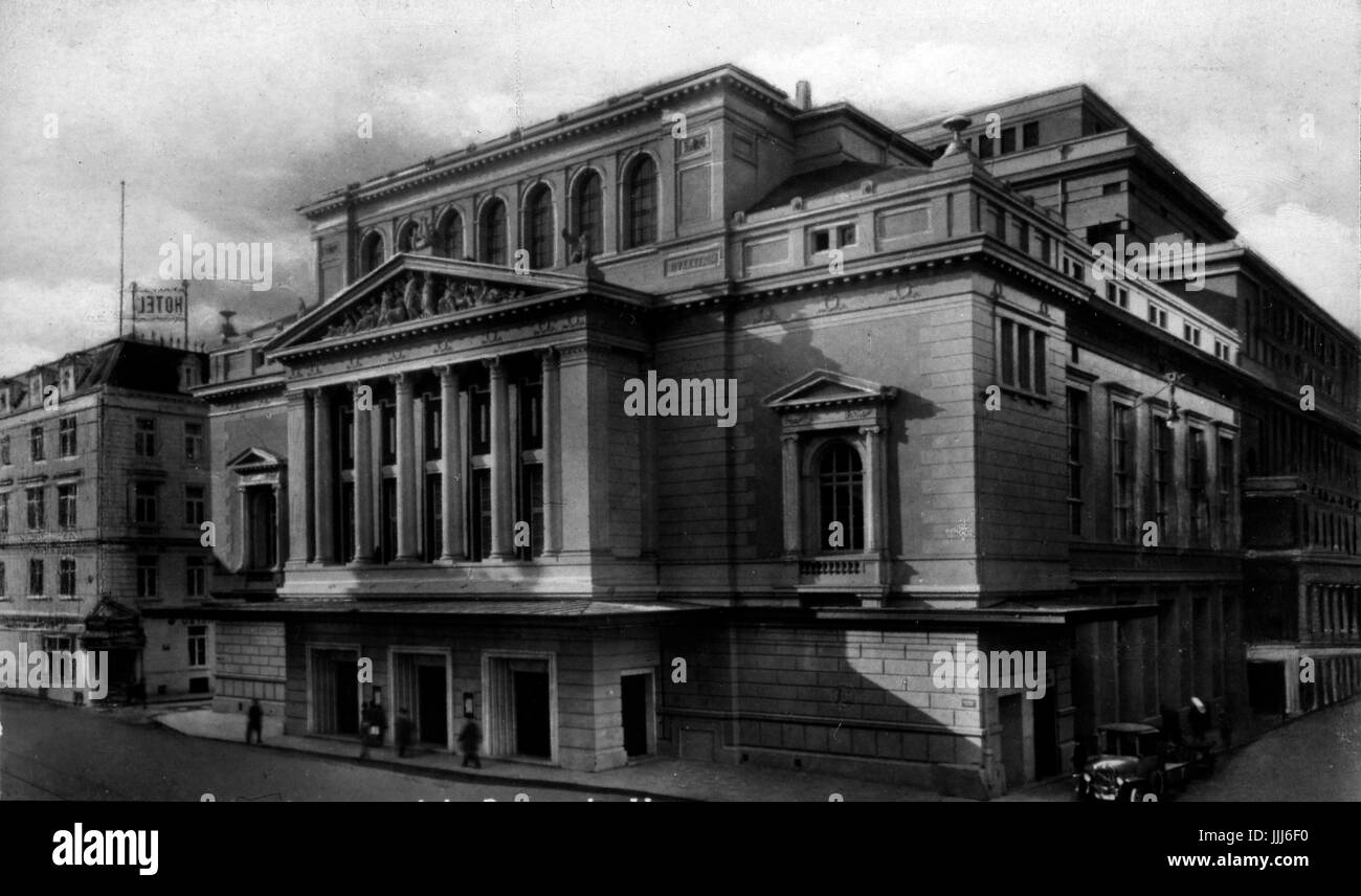 Amburgo - Stadtheater dopo il ripristino. Germania, nei primi anni del XX secolo. Fotografia di Brian Morris. Foto Stock