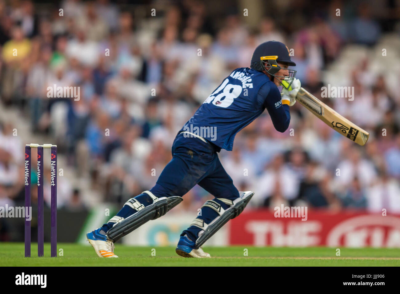 Londra, Regno Unito. 19 Luglio, 2017. Daniel Lawrence batting per Essex contro Surrey in la NatWest T20 Blast corrispondono alla Kia ovale. David Rowe/Alamy Live News Foto Stock