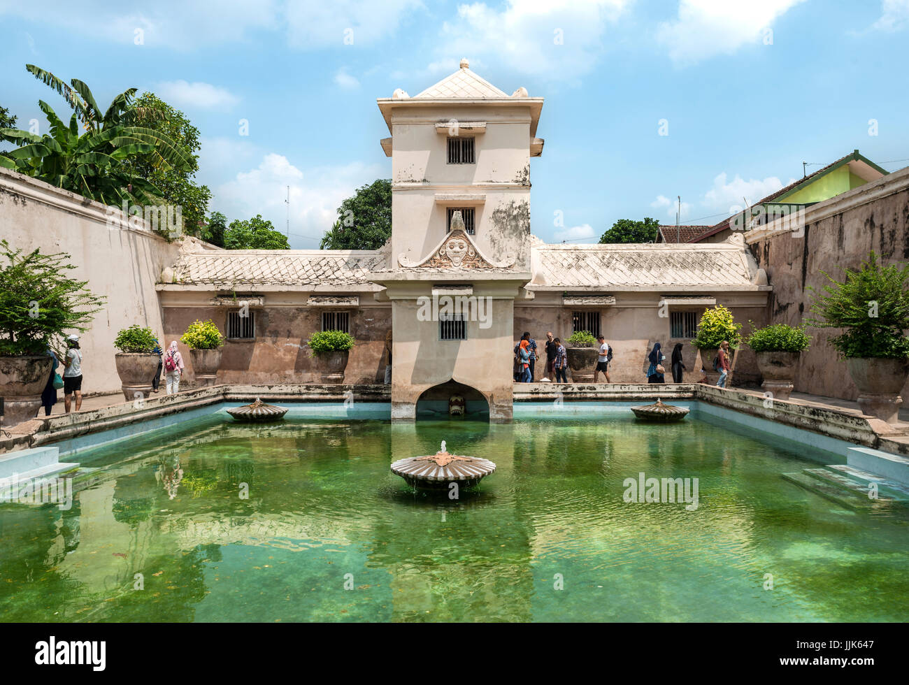 Fontane e piscine, Castello d'acqua Taman Sari, Kraton, Daerah Istimewa Yogyakarta, Java Tengah, Indonesia Foto Stock