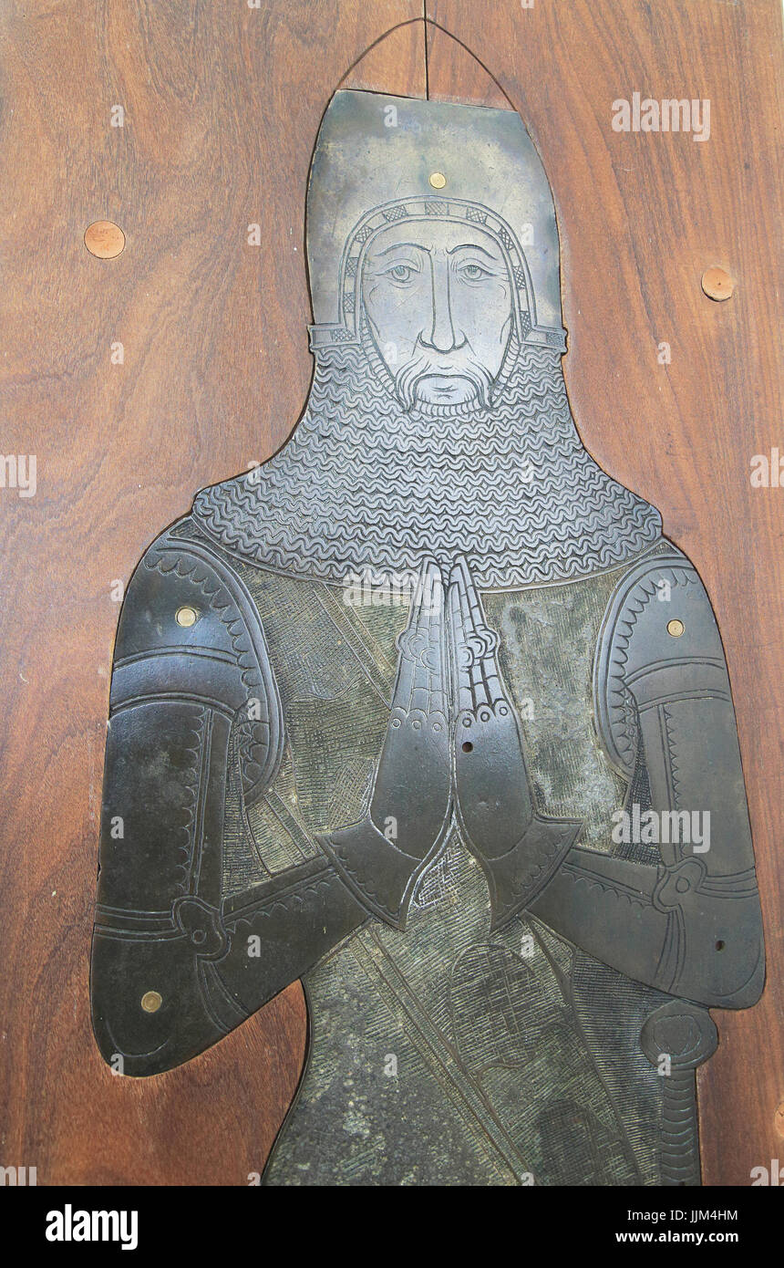 Ottone memorial Sir John Wingfield circa 1389, chiesa di Santa Maria, Letheringham, Suffolk, Inghilterra, Regno Unito Foto Stock