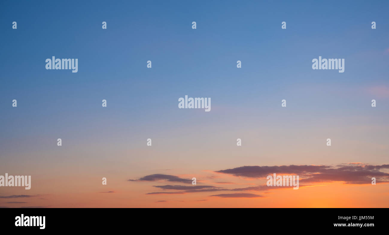 Bel tramonto Cielo panorama - scenic Cielo di tramonto Foto Stock