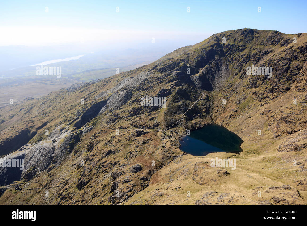 Una veduta aerea di leve acqua, un piccolo serbatoio nel distretto del Lago Foto Stock