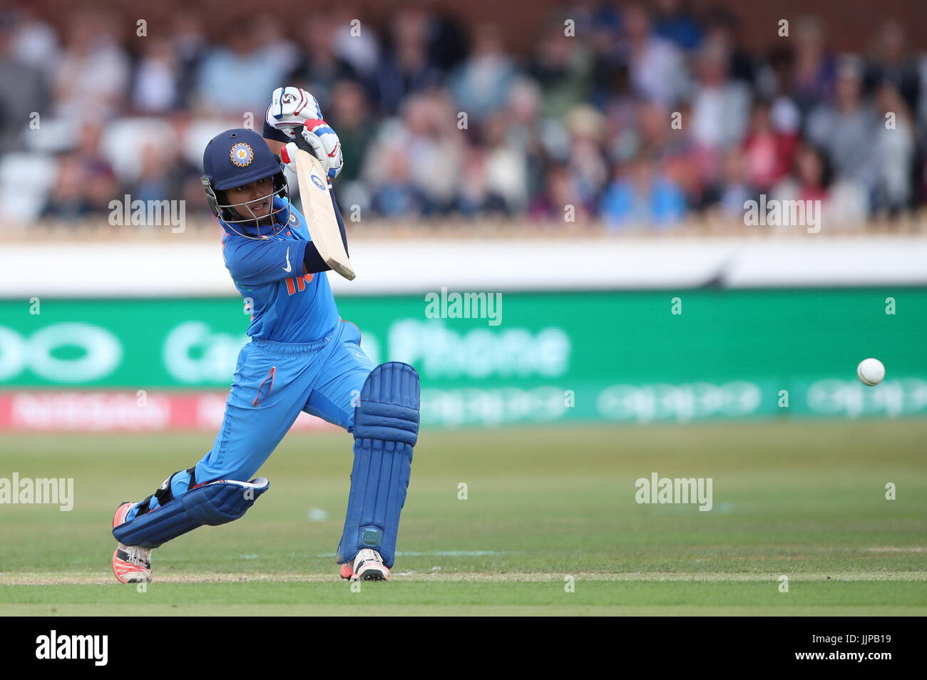India del Harmanpreet Kaur durante l'ICC Coppa del Mondo Donne Semi finale corrisponde al County Ground, Derby. Foto Stock
