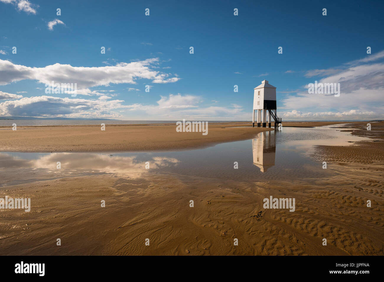 Una vista in direzione di Burnham on sea faro. Foto Stock