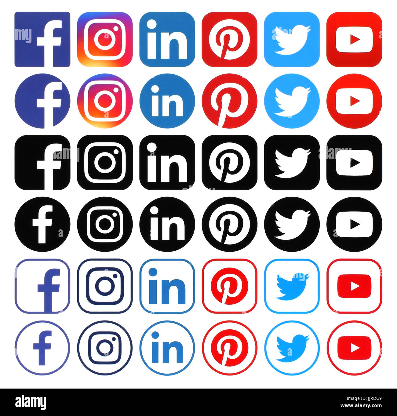 Kiev, Ucraina - 10 dicembre 2016: Raccolta di diversi popolare social media icone stampato su carta bianca: Facebook, Instagram, Linkedin Pinterest Foto Stock