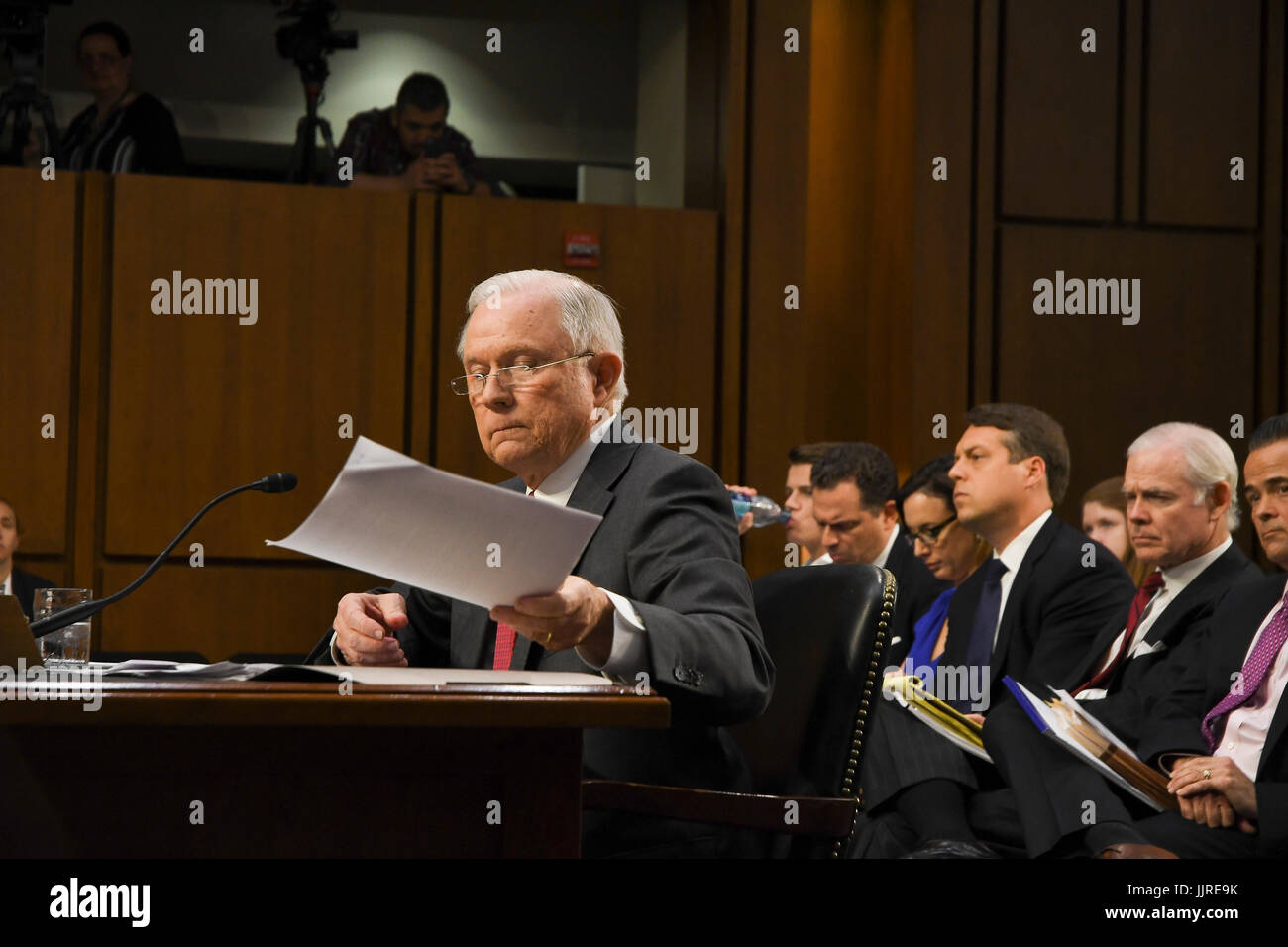 Noi. Il procuratore generale Jeff sessioni durante la sua testimonianza davanti al Senato Comitato di intelligence, Washington DC, 13 giugno 2017. Foto Stock