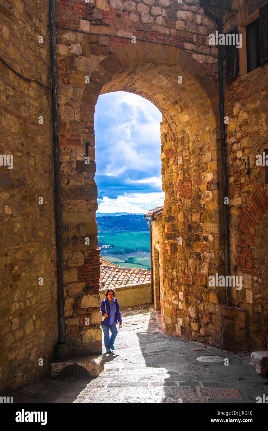 Scene di strada e panorama di Montepulciano,Toscana, Italia Foto Stock