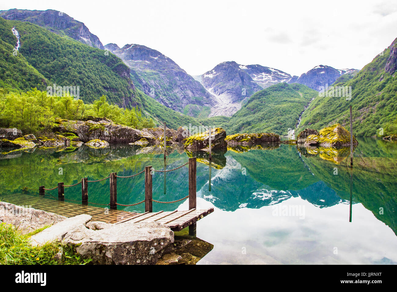Bondhus lago. Folgefonna parco nazionale. La Norvegia. Foto Stock