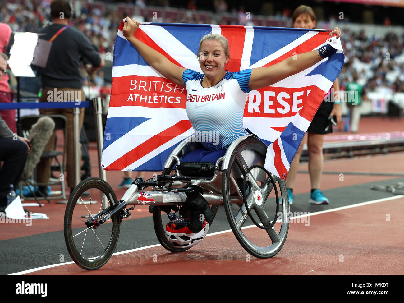 Gran Bretagna Hannah Cockroft celebra vincendo le Donne 400m T34 Final durante il giorno sette del 2017 World Para di Atletica a Londra Stadium. Foto Stock