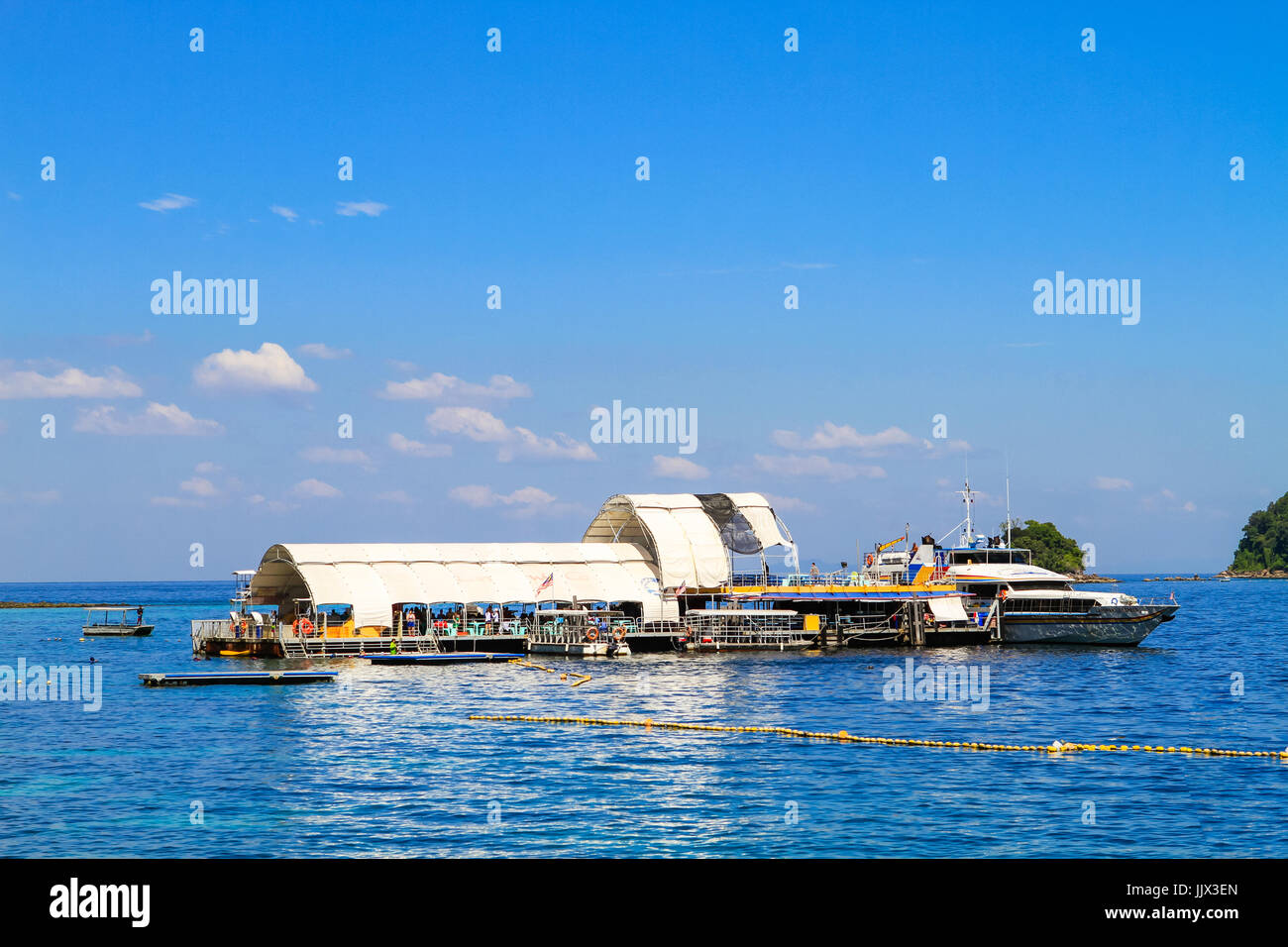 Pulau Payar e parco marino diving center. Parco marino offre protezione per le sue diverse forme di vita marina. Anche lo snorkeling e le immersioni sito. Foto Stock