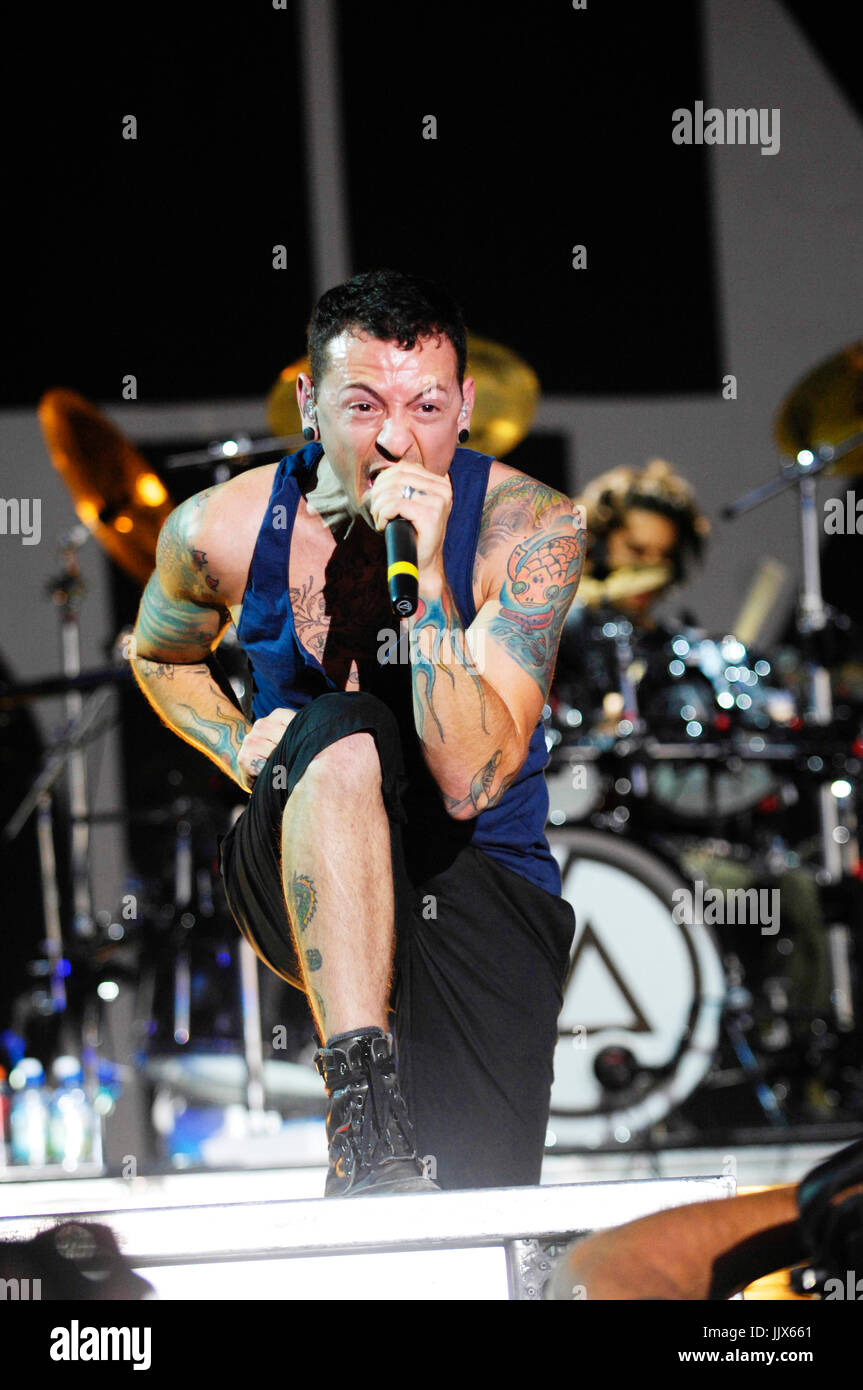 Chester bennington linkin park esegue 2009 kroq epicentro pomona fairplex pomona. Foto Stock