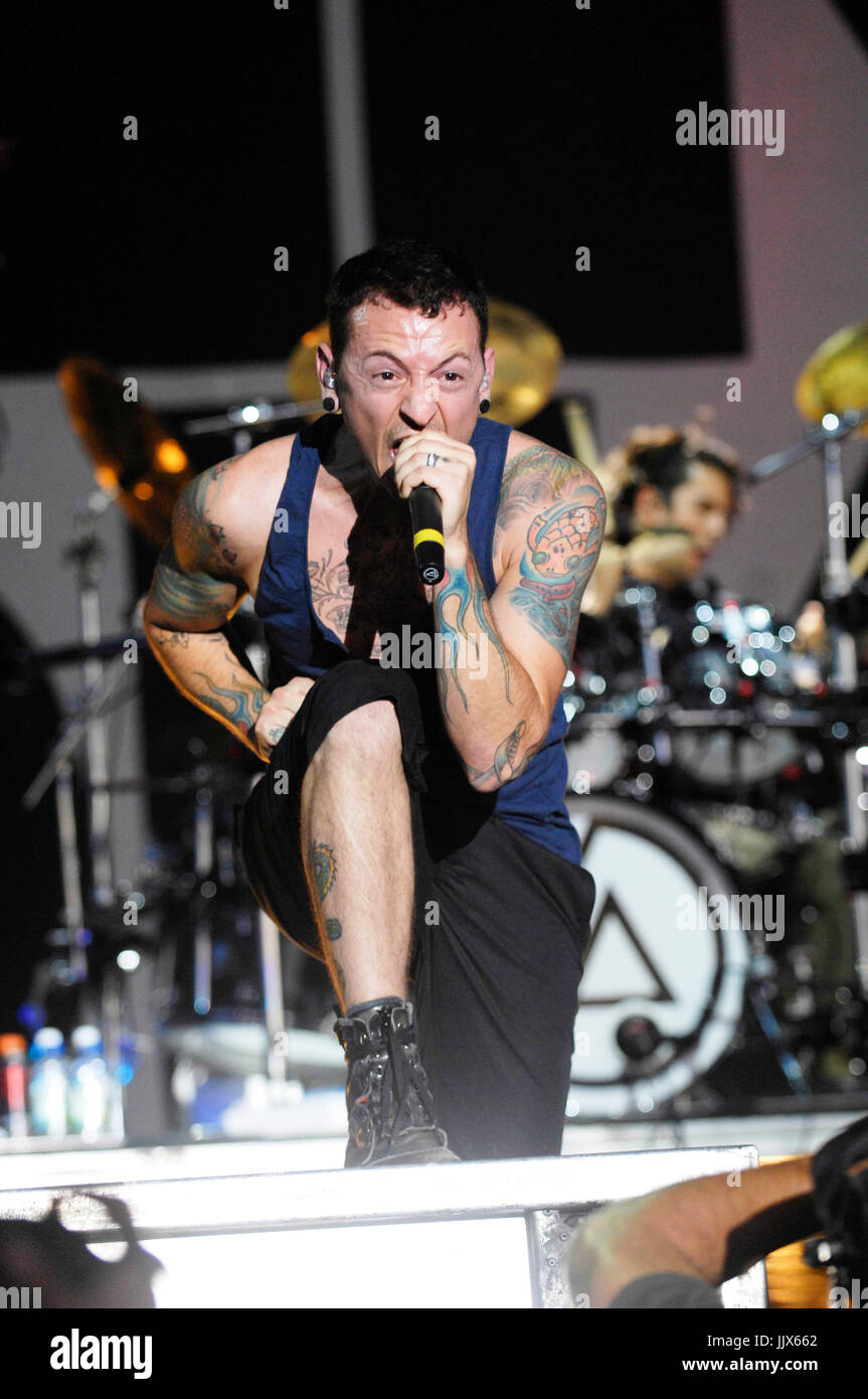 Chester bennington linkin park esegue 2009 kroq epicentro pomona fairplex pomona. Foto Stock