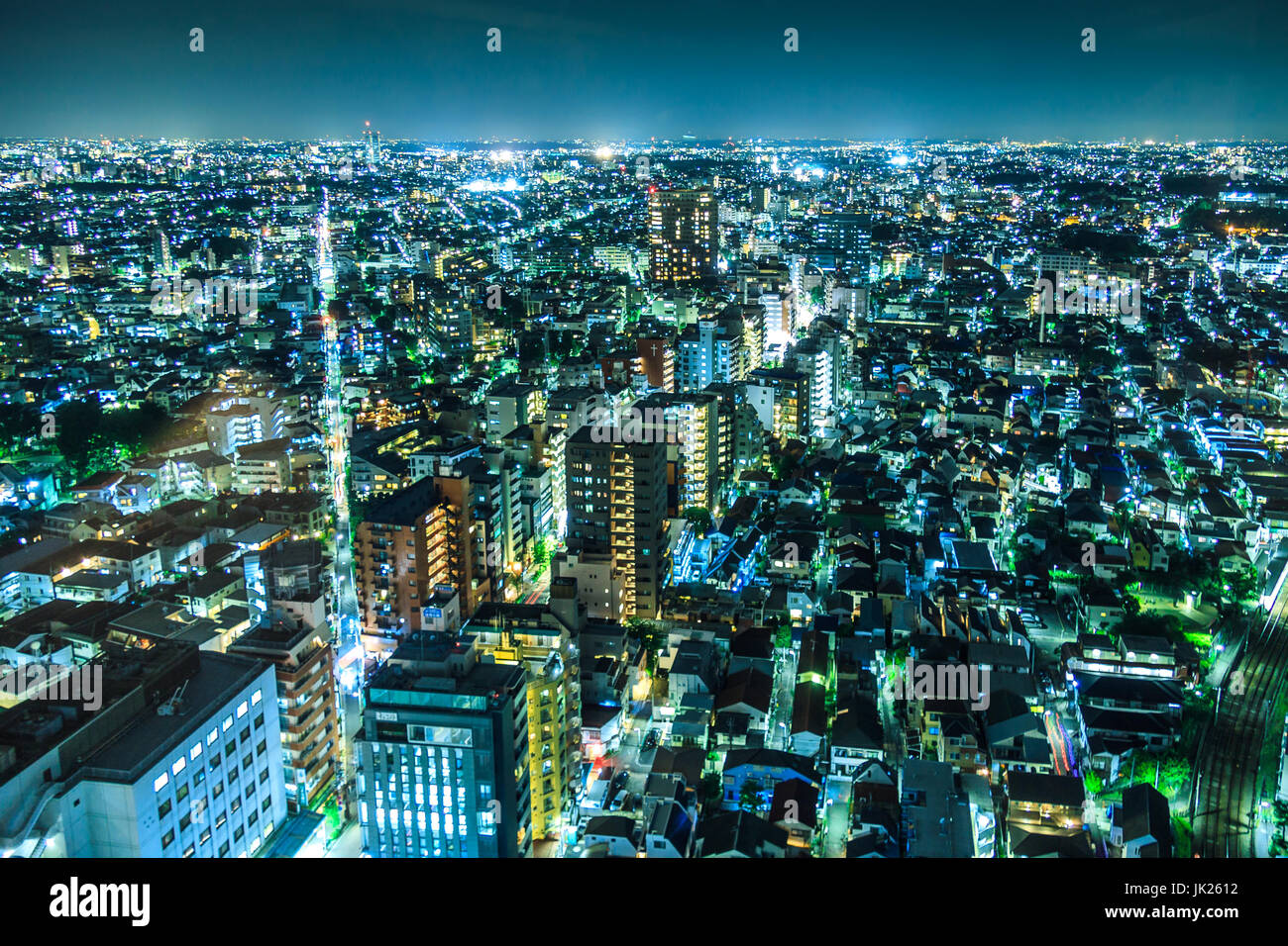 Paesaggio urbano di Tokyo di notte Foto Stock
