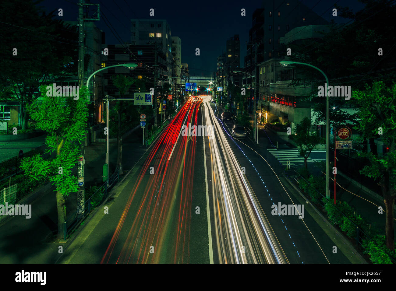 Tokyo Night traffico vicino Sangenjaya Foto Stock