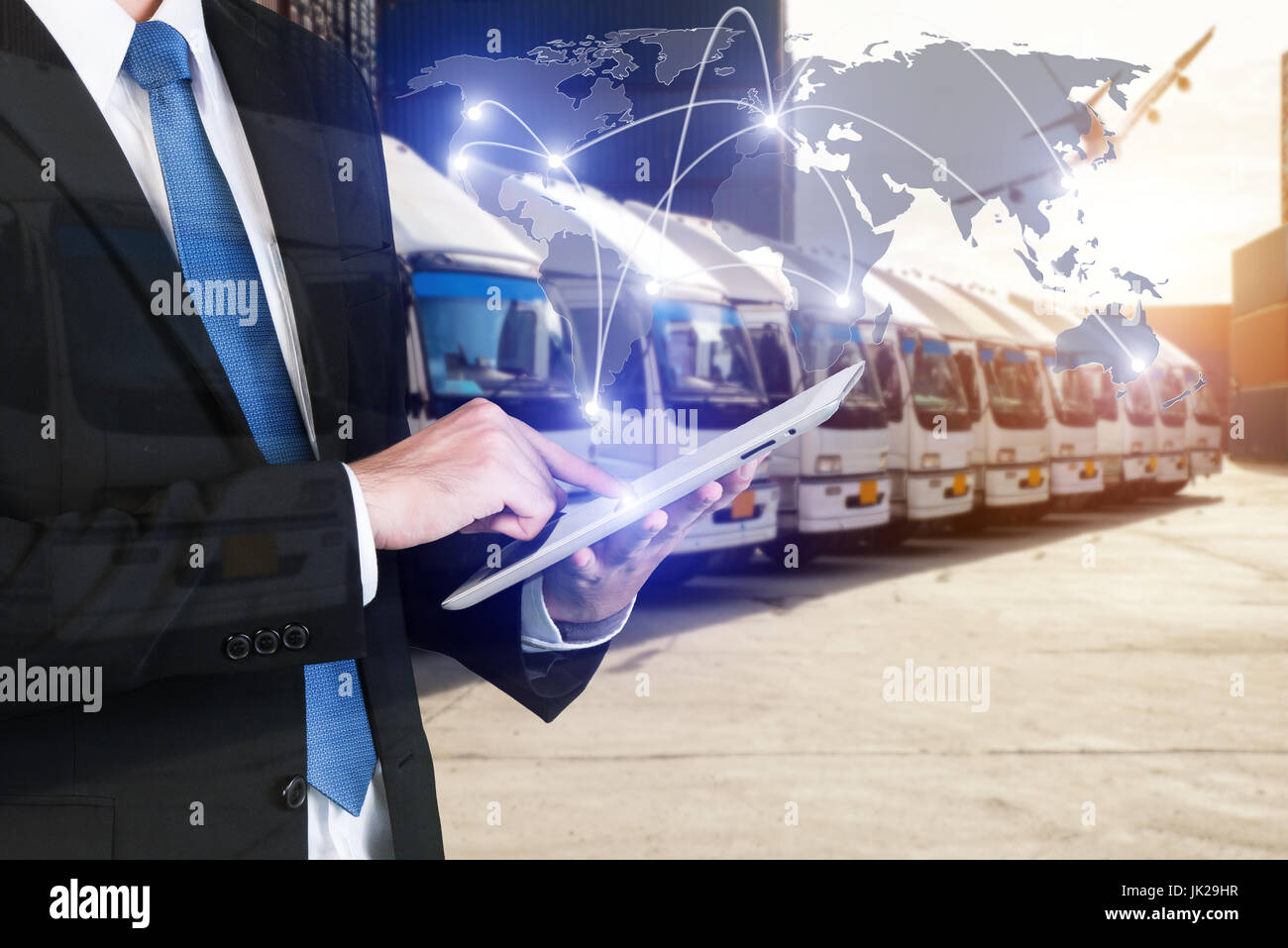Global business connessione interfaccia tecnologia global partner di collegamento del contenitore merci nave per la logistica import export sfondo. Busin Foto Stock
