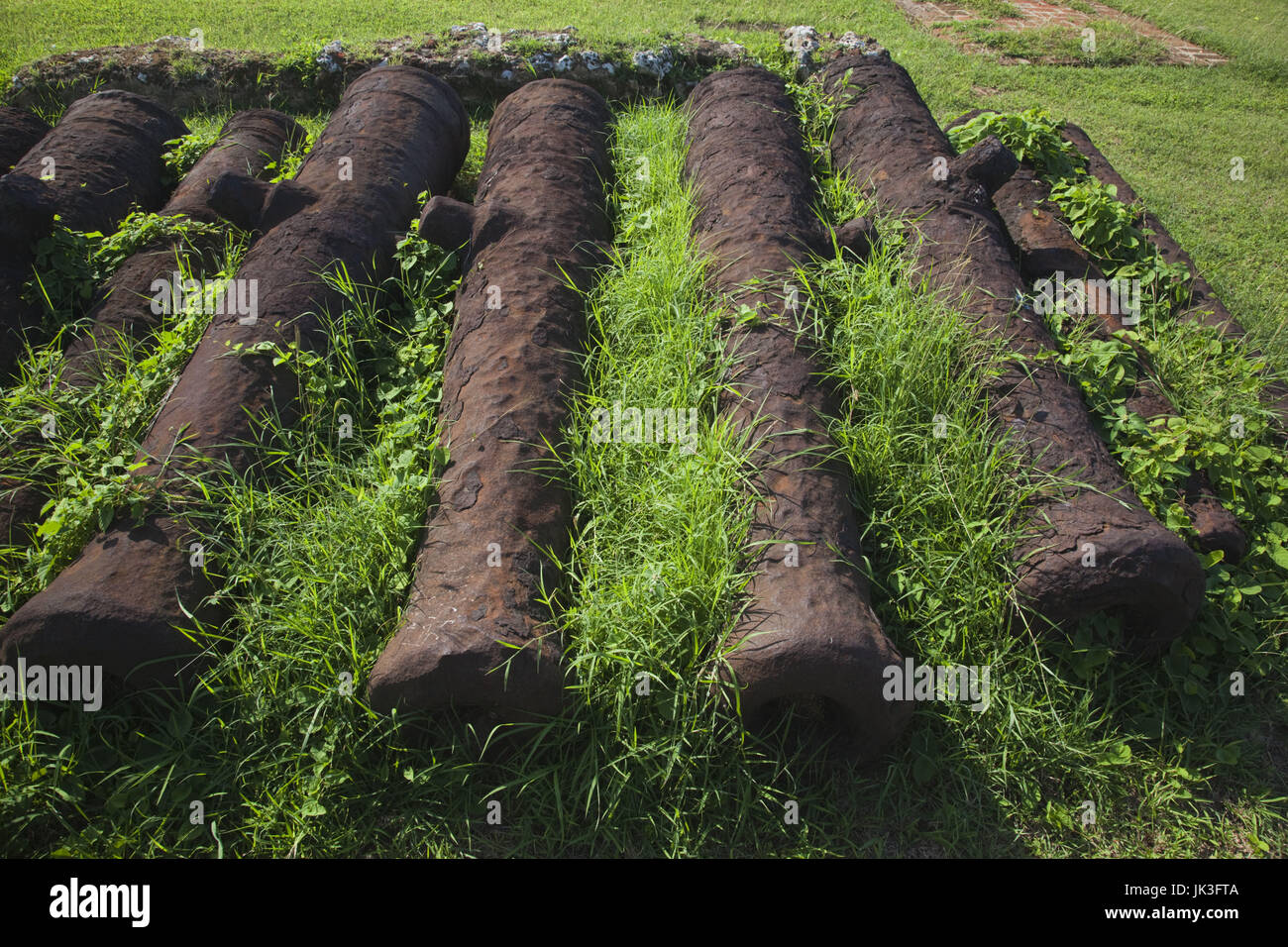 Repubblica Dominicana, Santo Domingo, Zona Colonial, Fortaleza Ozama, coloniale più antico edificio militare nel Nuovo Mondo, b.1502, il vecchio cannone Foto Stock