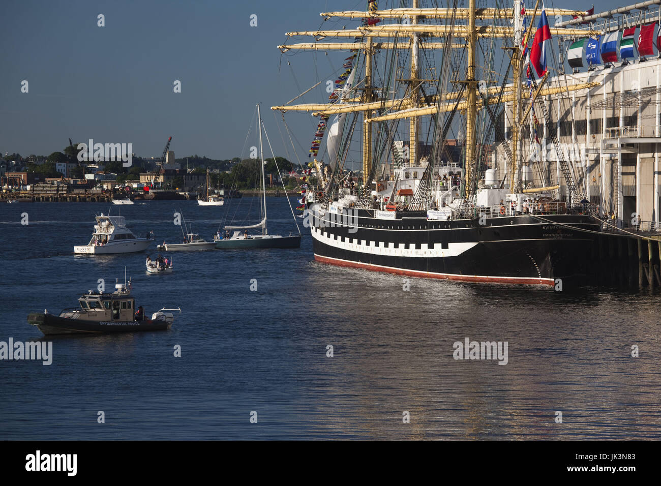 Stati Uniti d'America,Massachusetts, Boston, Vela Boston Tall Ships Festival, nave russa Kruzenshtern Foto Stock