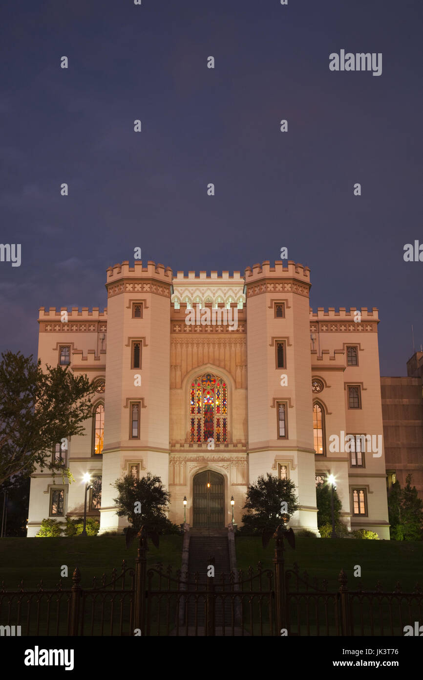 Stati Uniti d'America, Louisiana, Baton Rouge, Louisiana Old State Capitol Museum, esterna, crepuscolo Foto Stock