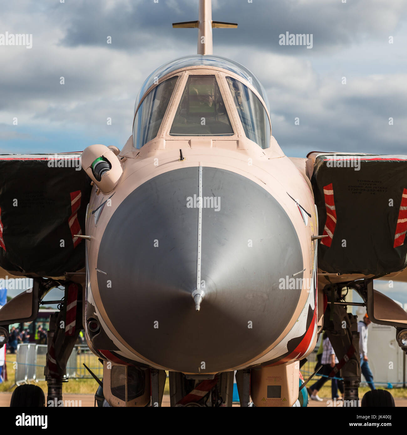 Il Tornado GR.4 (colorato in operazione Granby camouflage) dalla Royal Air Force visto al 2017 Royal International Air Tattoo at Royal Air Force Fai Foto Stock