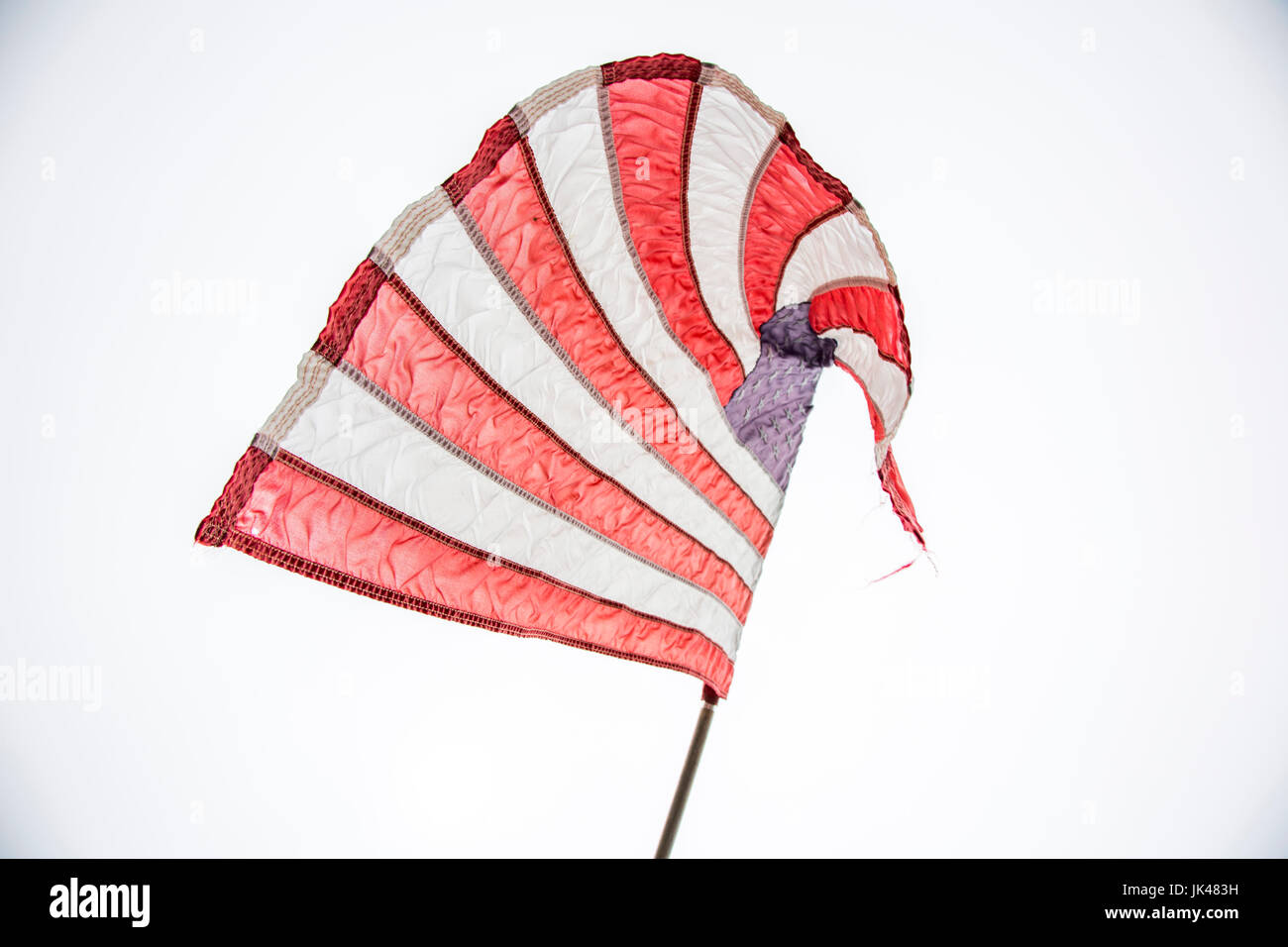 Bandiera americana soffiando nel vento Foto Stock