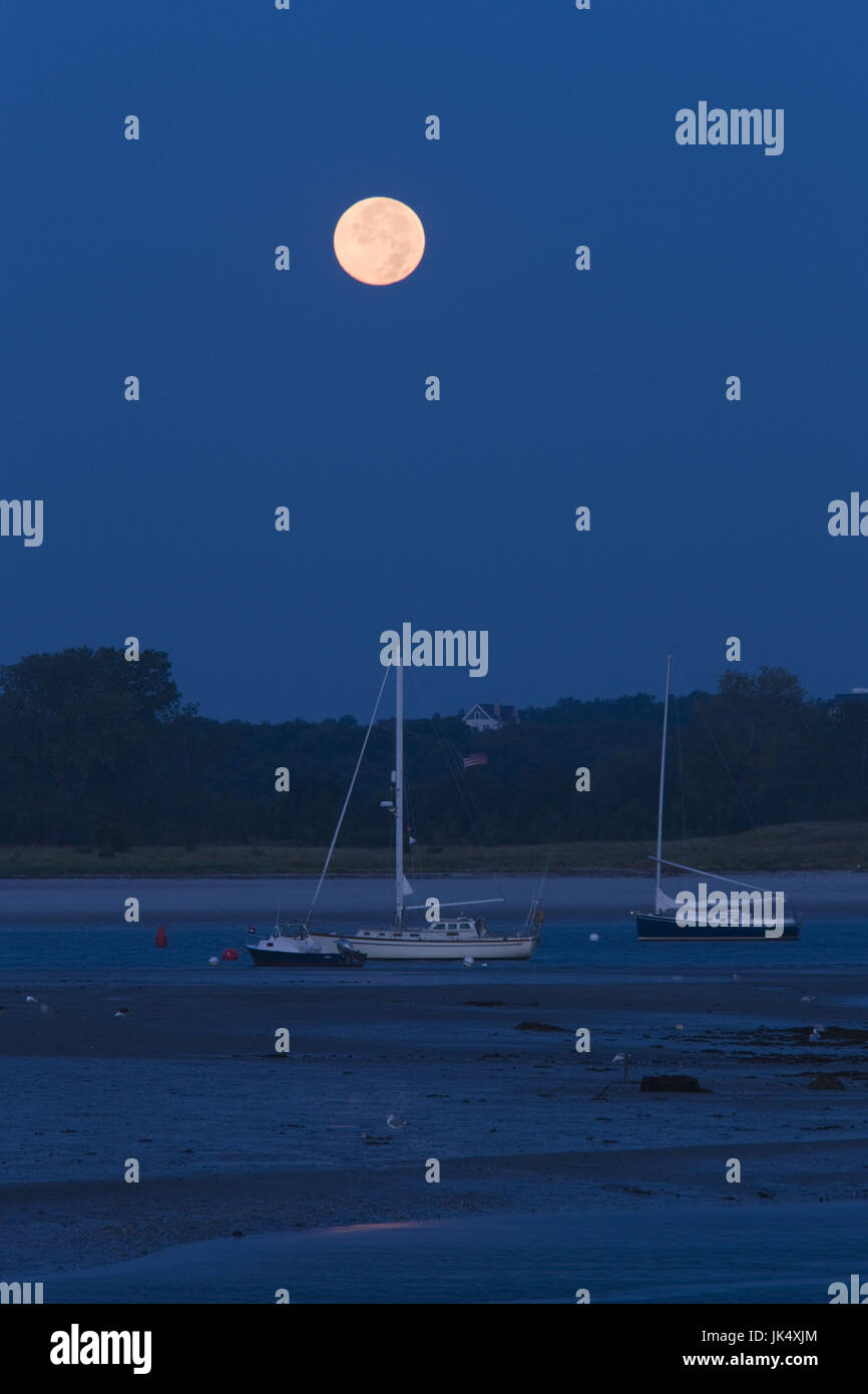 Stati Uniti d'America, Massachusetts, Cape Ann, Gloucester, Annisquam River, calare della luna, Foto Stock