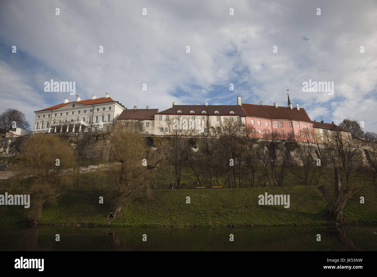 Estonia, Tallinn, area di Toompea, Toompea edifici da Toompark Foto Stock