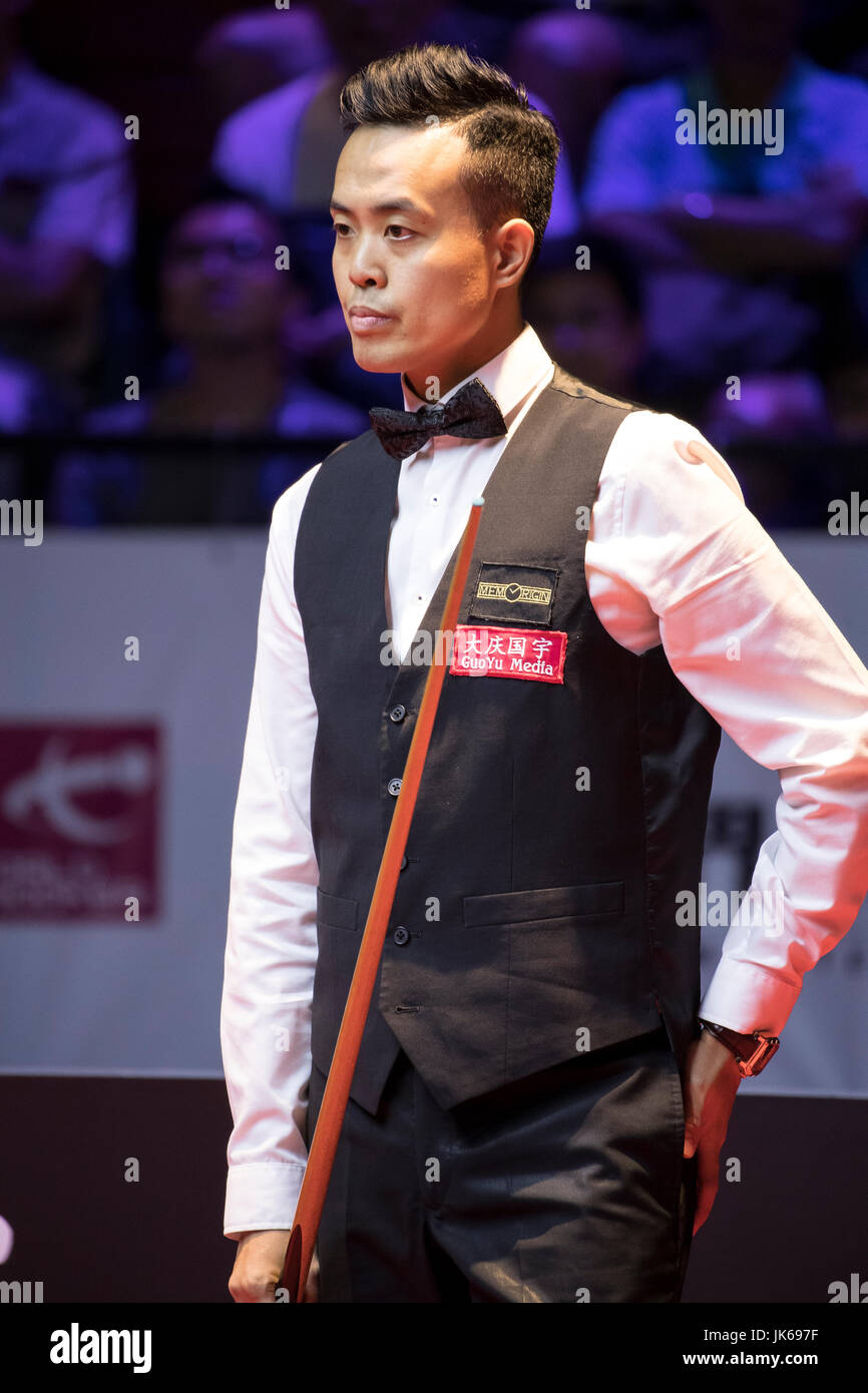 Hong Kong, Hong Kong. Il 22 luglio 2017. Marco fu di Hong Kong reagisce durante il semi-finale match contro Neil Robertson di Australia il giorno 3 di 2017 Hong Kong Masters presso la Queen Elizabeth Stadium. Credito: Rayman Wai-man Cheuk/Alamy Live News Foto Stock