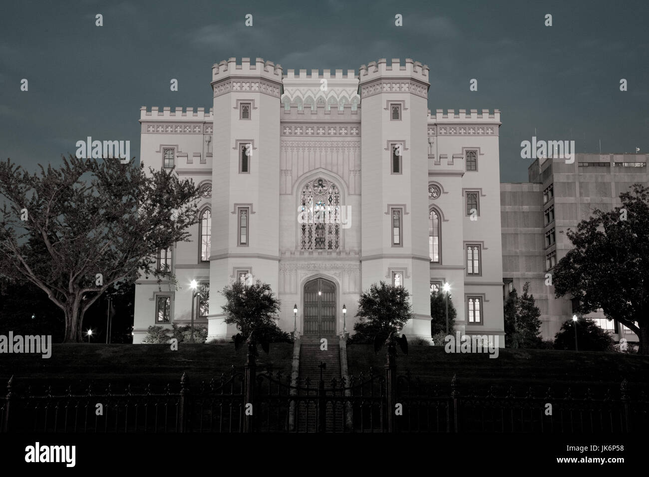 Stati Uniti d'America, Louisiana, Baton Rouge, Louisiana Old State Capitol Museum, esterna, crepuscolo Foto Stock