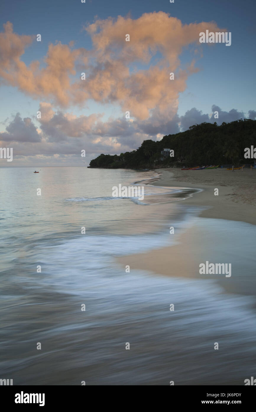 Puerto Rico, Costa Ovest, Aguadilla, Crashboat Beach, surf, alba Foto Stock