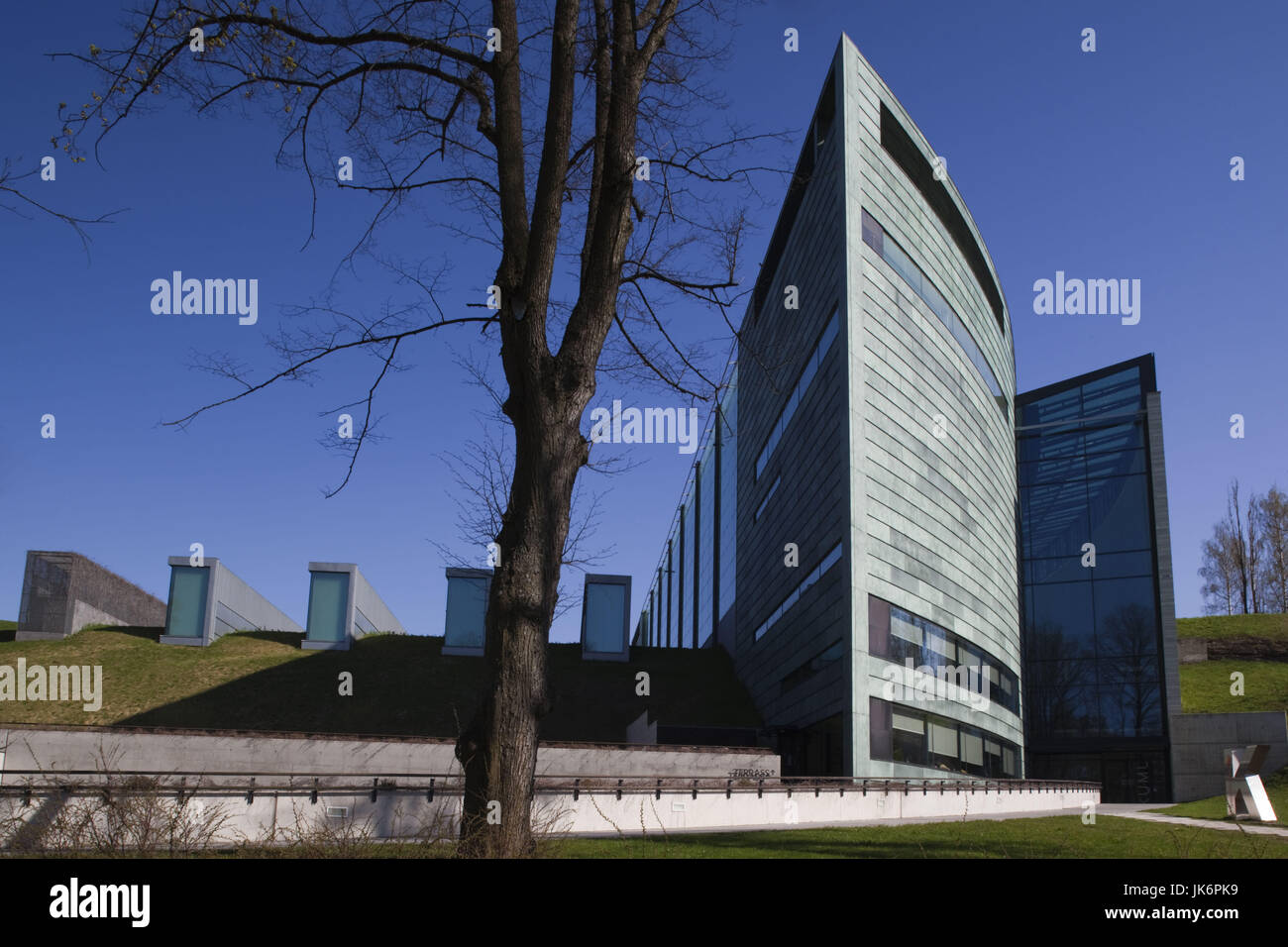 Estonia, Tallinn, area di Kadriorg, KUMU, Museo d'Arte di Estonia, esterna Foto Stock