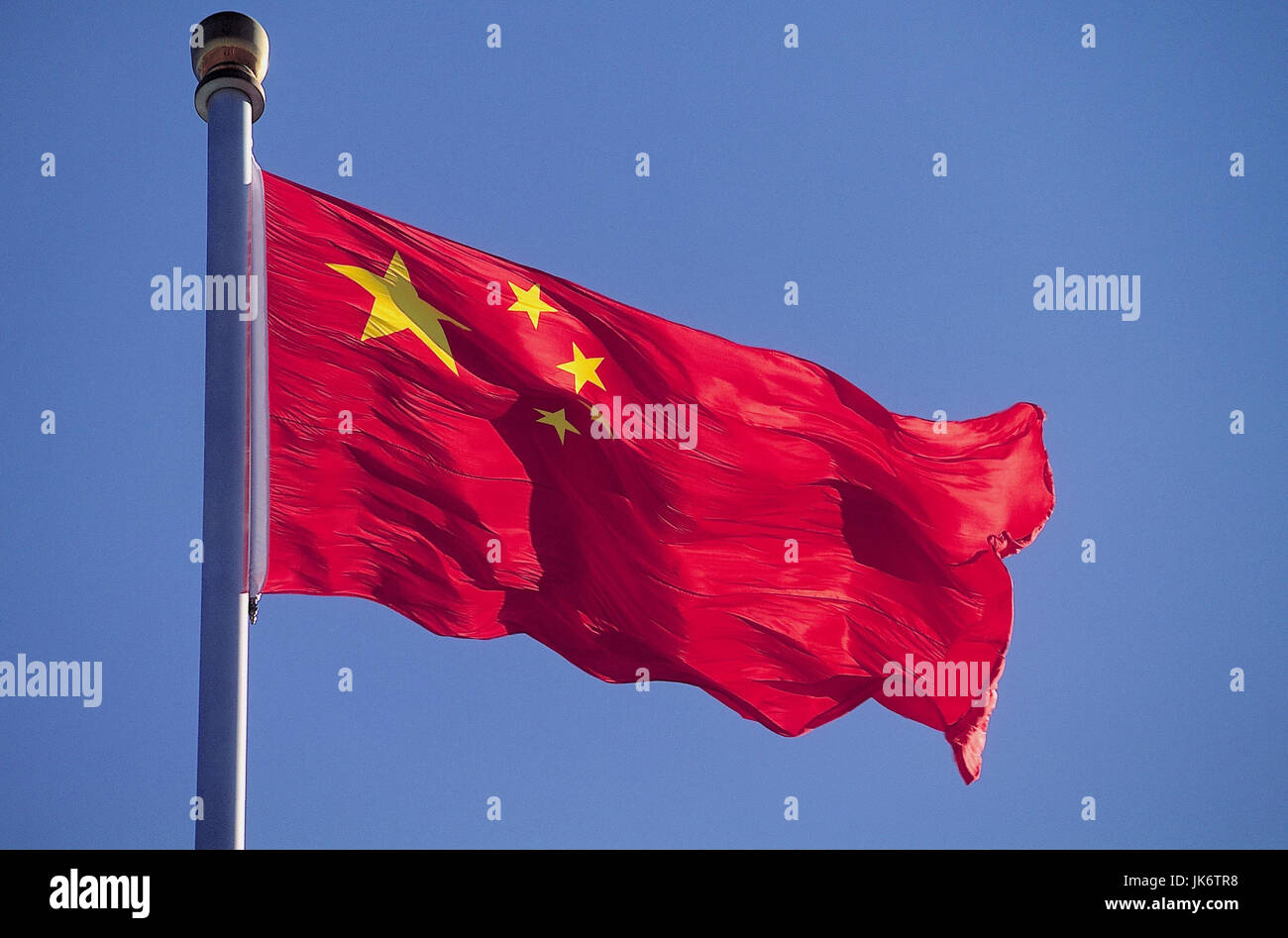 Cina, Pechino, Flagge, Volksrepublik China Beijing, Hauptstadt, Piazza Tian'amen, Platz des Himmlischen Friedens, Fahne, chinesisch, rot, außen Foto Stock