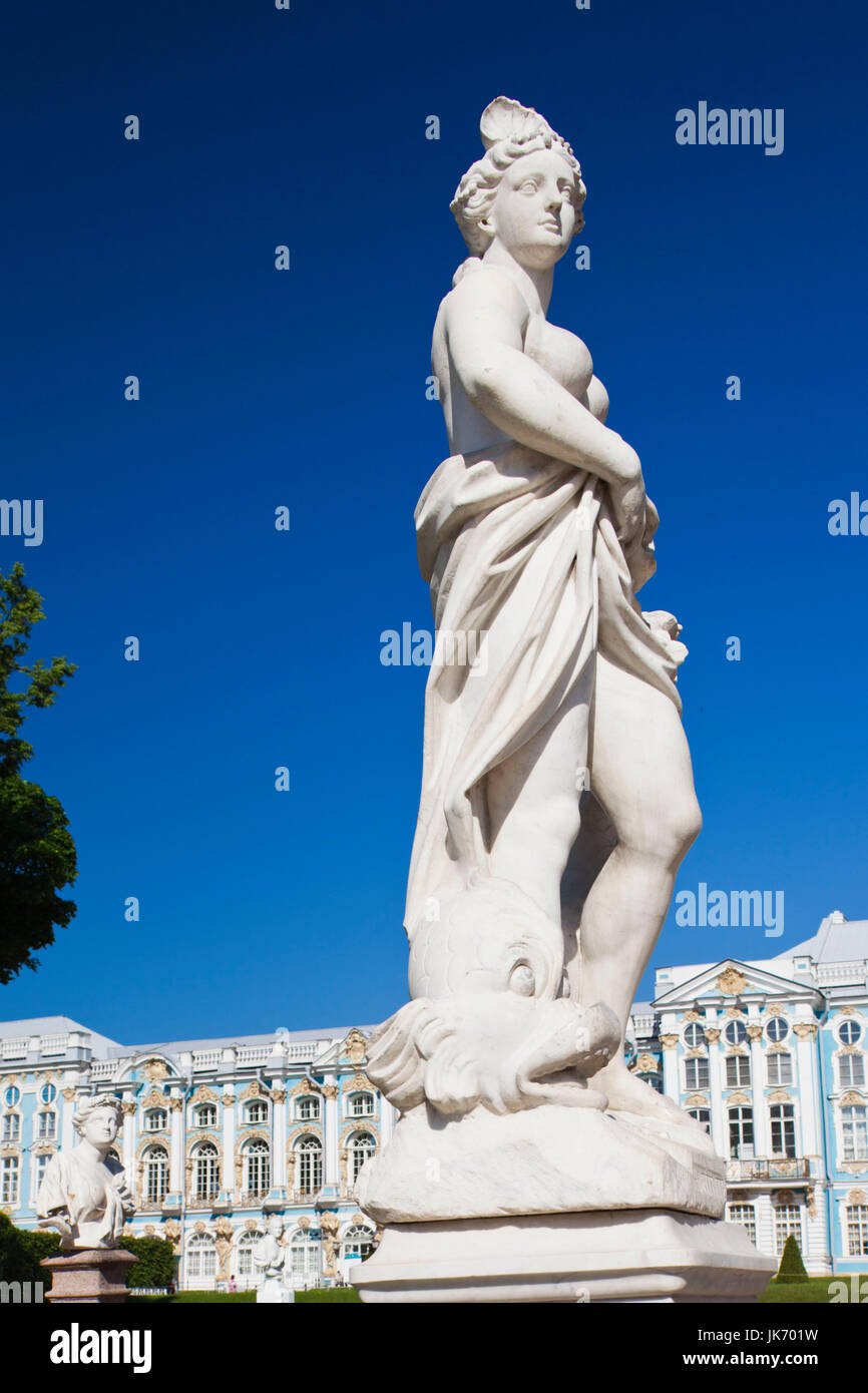 La Russia, San Pietroburgo, Pushkin-Tsarskoye Selo, palazzo motivi statua Foto Stock