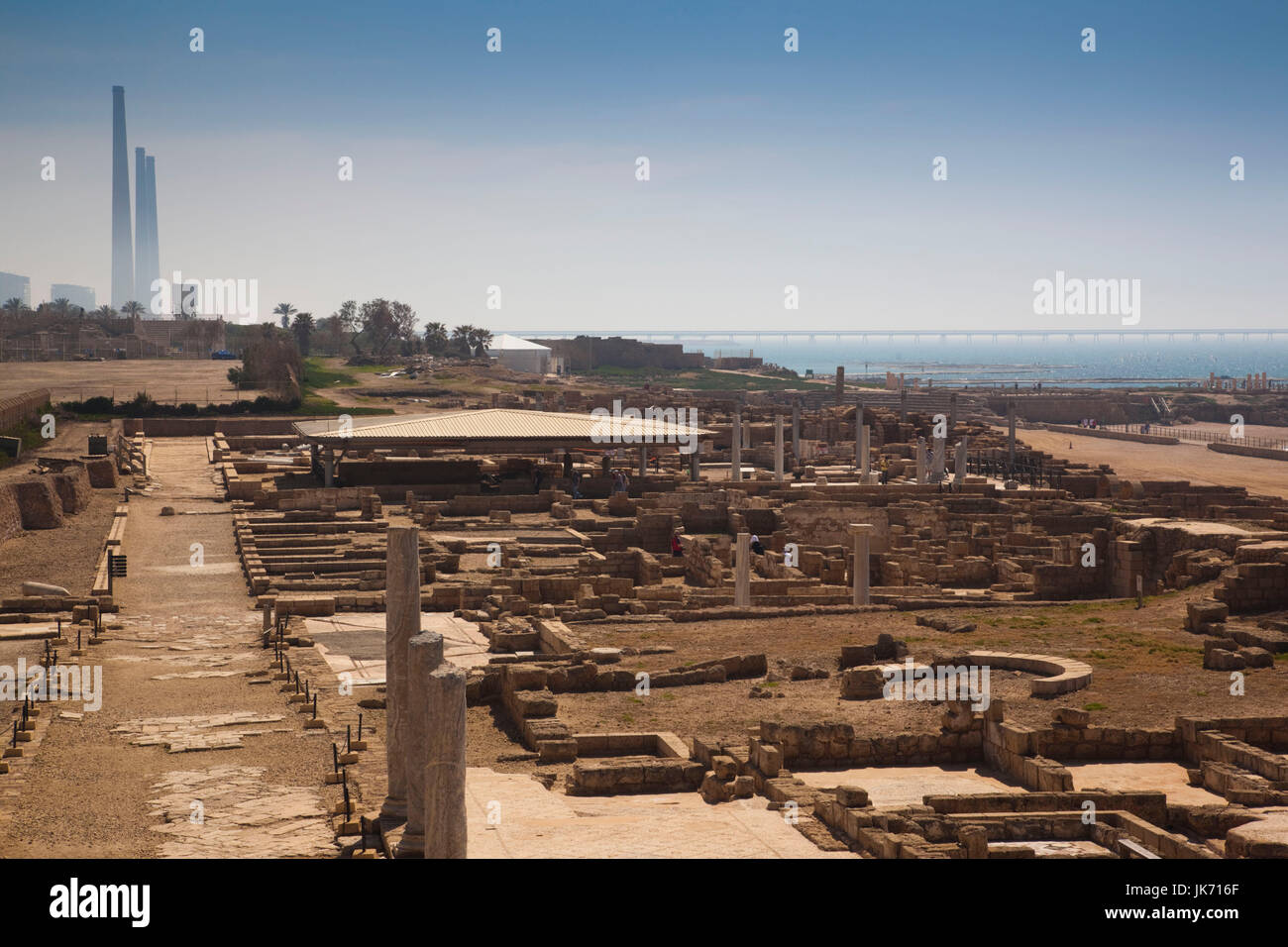 Israele, costa Nord, Cesarea resti del porto costruito da Erode il Grande nel 22 A.C. Foto Stock